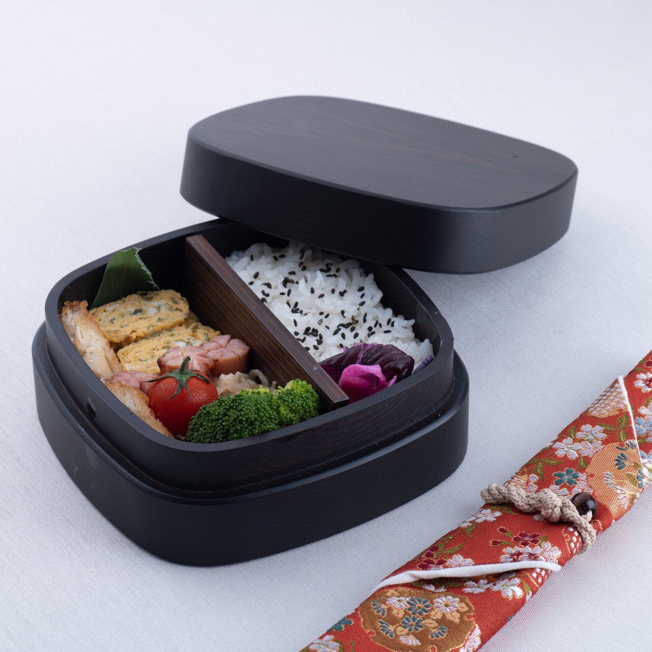 Tsunoda Seibee Kishu Cypress Square Bento Box - MUSUBI KILN - Quality Japanese Tableware and Gift