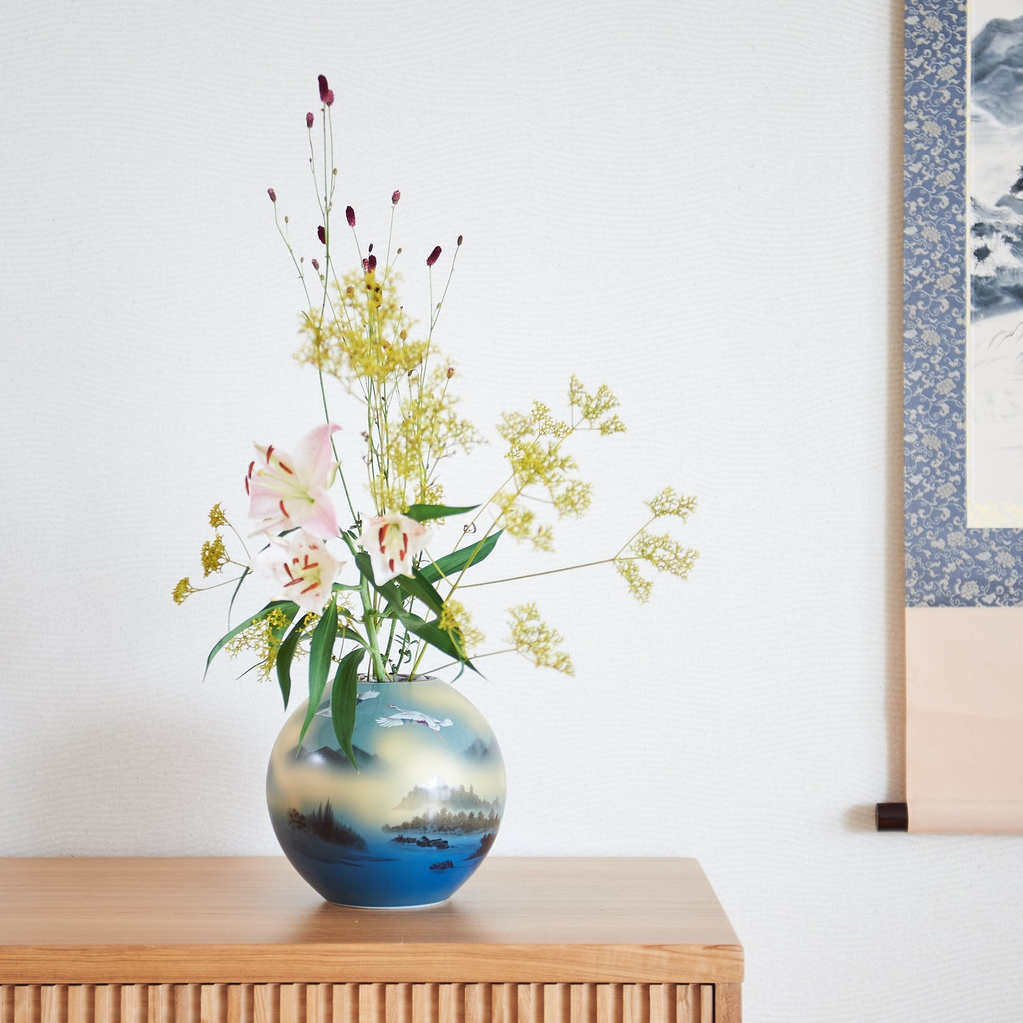 Two Cranes and Landscape Kutani Japanese Flower Vase - MUSUBI KILN - Quality Japanese Tableware and Gift