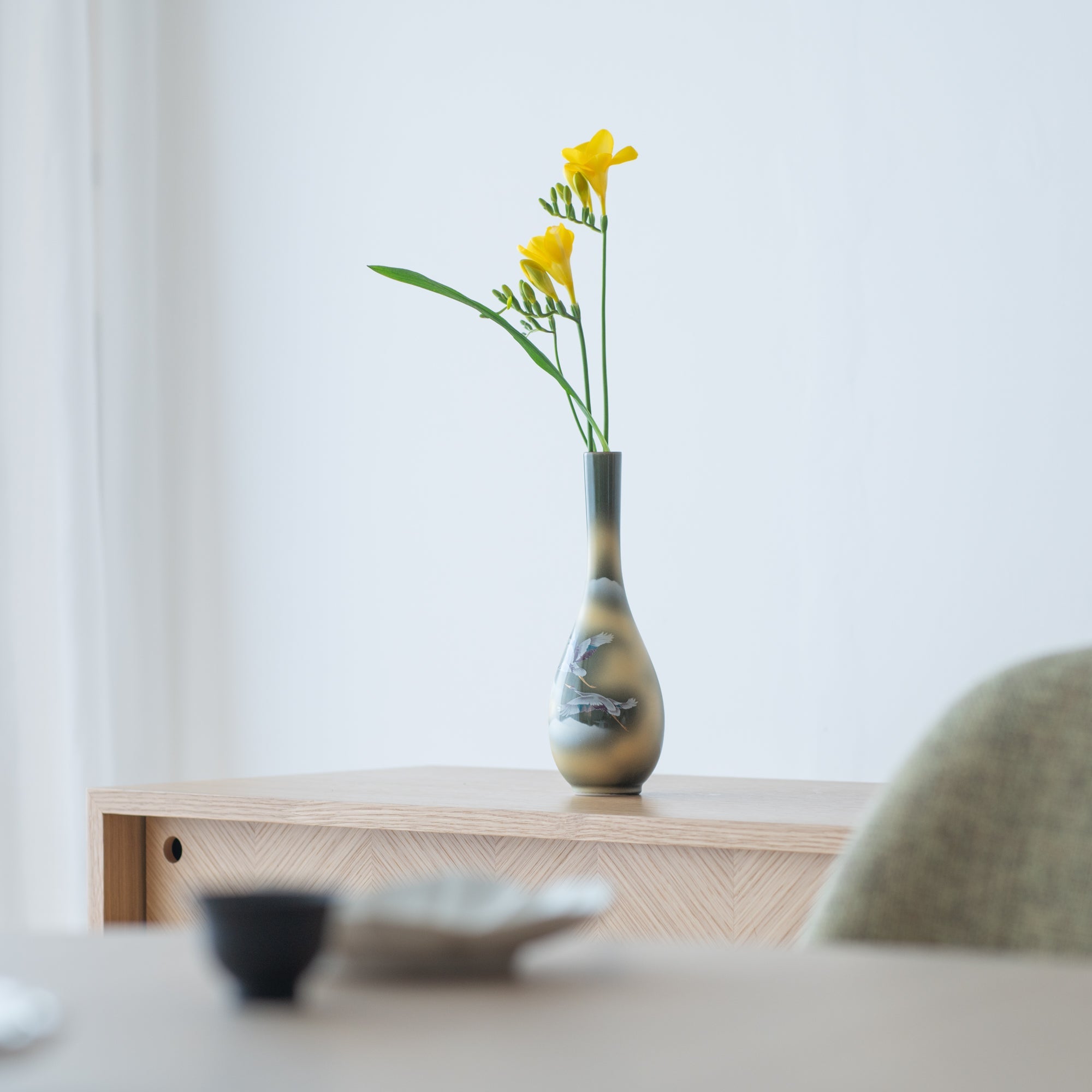Two Cranes in Sea of Clouds Kutani Japanese Flower Vase - MUSUBI KILN - Quality Japanese Tableware and Gift