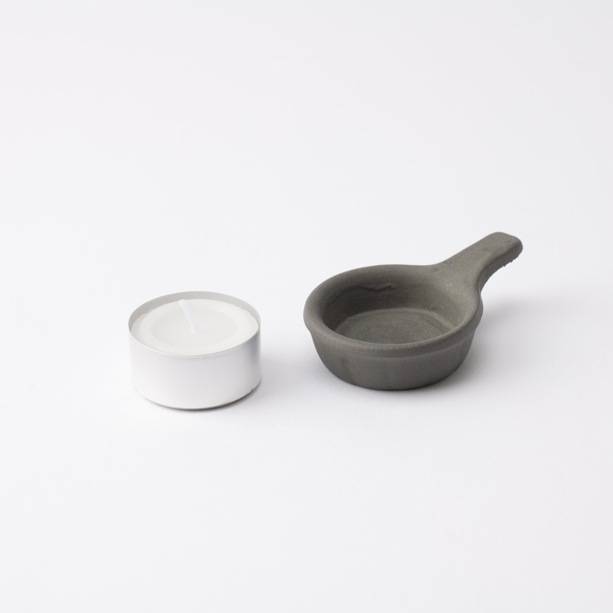 Yamafusa Loquat Leaf Round Tokoname Chakoro Tea Incense Burner - MUSUBI KILN - Quality Japanese Tableware and Gift