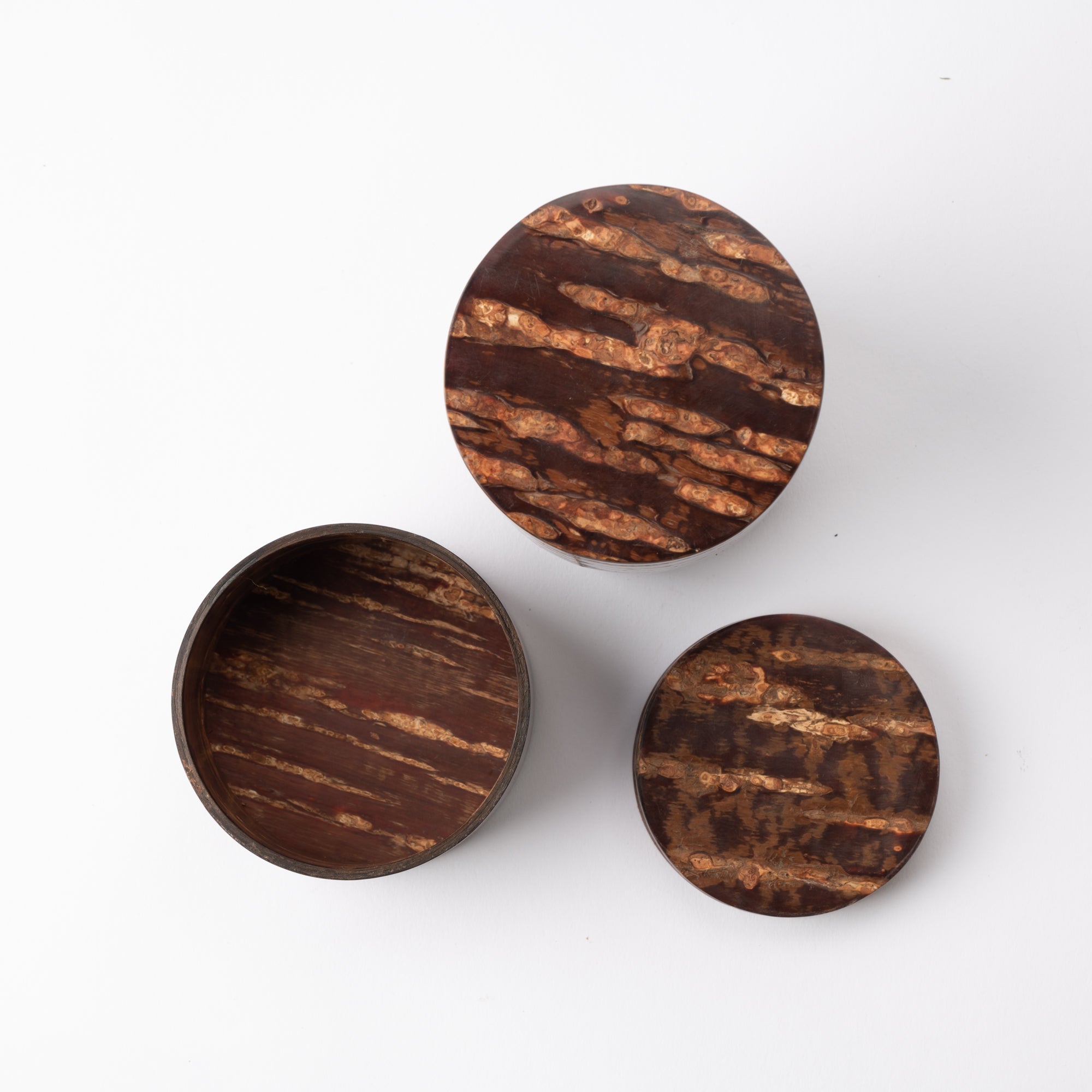 Yatsuyanagi Inlay Falling Sakura Akita Cherry Bark Work Tea Canister - MUSUBI KILN - Quality Japanese Tableware and Gift