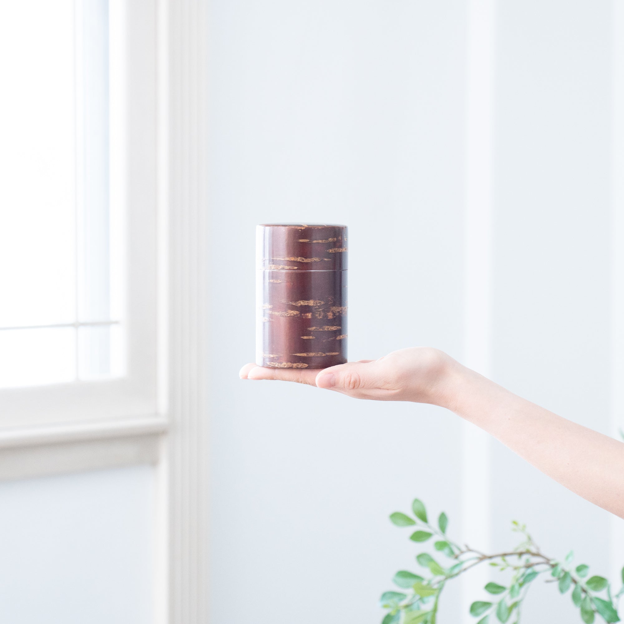Yatsuyanagi Long Akita Cherry Bark Work Tea Canister - MUSUBI KILN - Quality Japanese Tableware and Gift