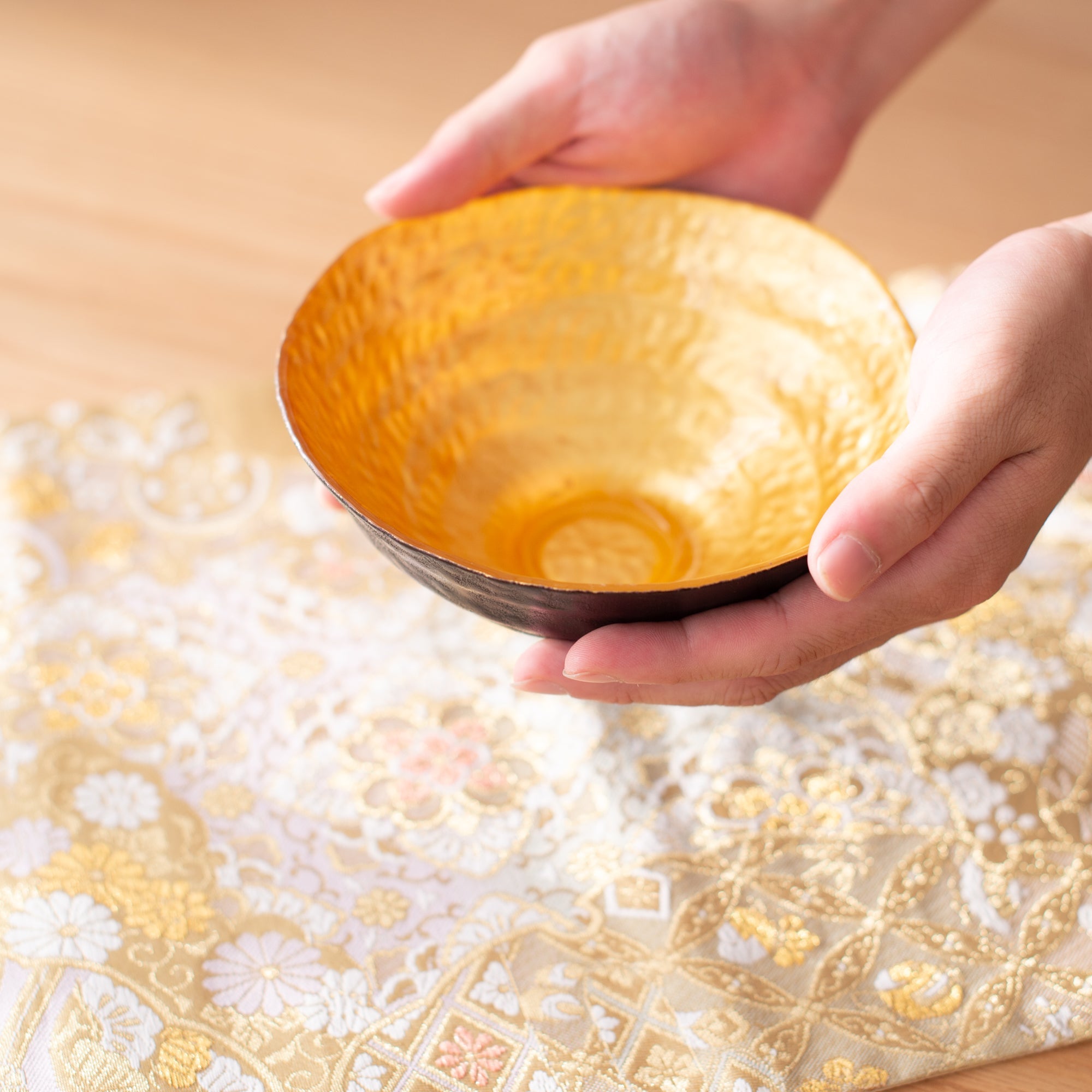 Yoshita Kasho Glass Gold Matcha Bowl Chawan - MUSUBI KILN - Quality Japanese Tableware and Gift