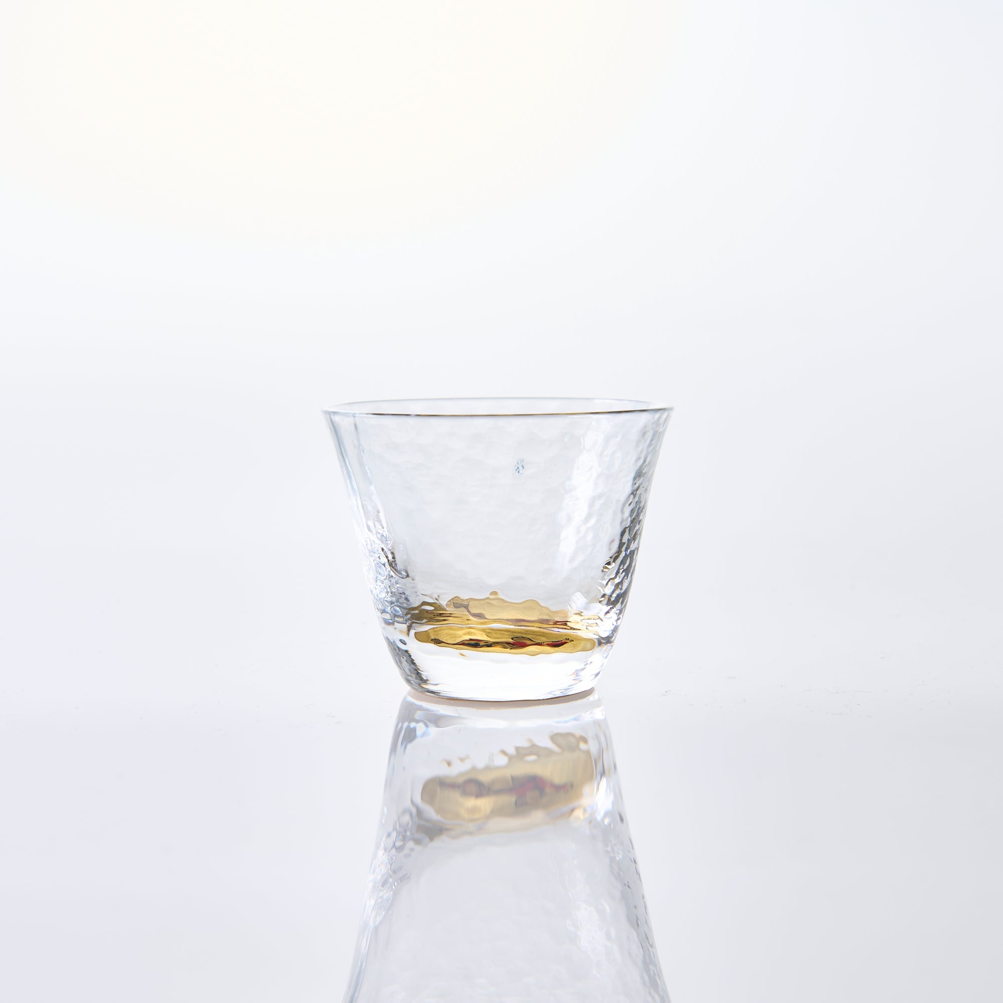 Yoshita Kasho Koi Fish Maki - e Glass Sake Cup - MUSUBI KILN - Quality Japanese Tableware and Gift