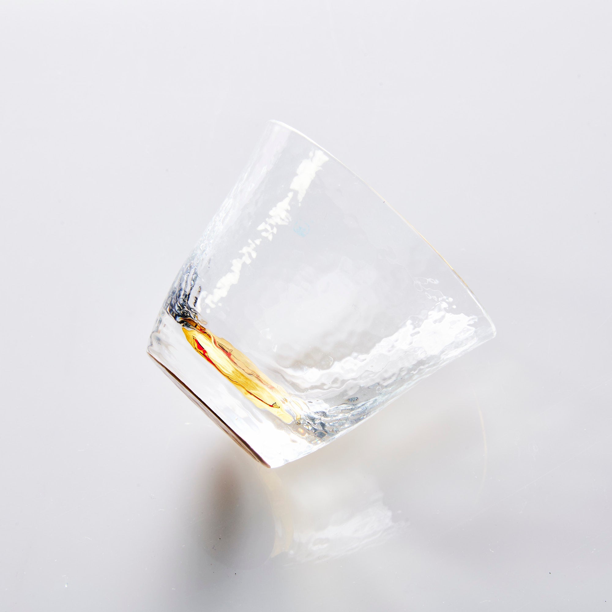 Yoshita Kasho Koi Fish Maki - e Glass Sake Cup - MUSUBI KILN - Quality Japanese Tableware and Gift