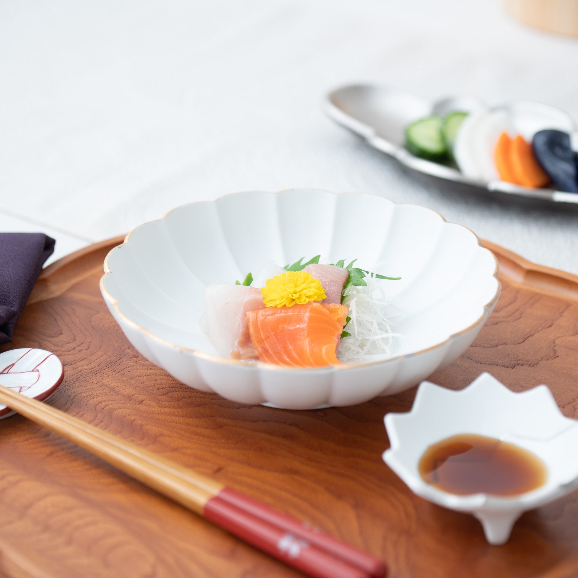 Zuiho Kiln Chrysanthemum Mukouzuke Deep Plate - MUSUBI KILN - Quality Japanese Tableware and Gift
