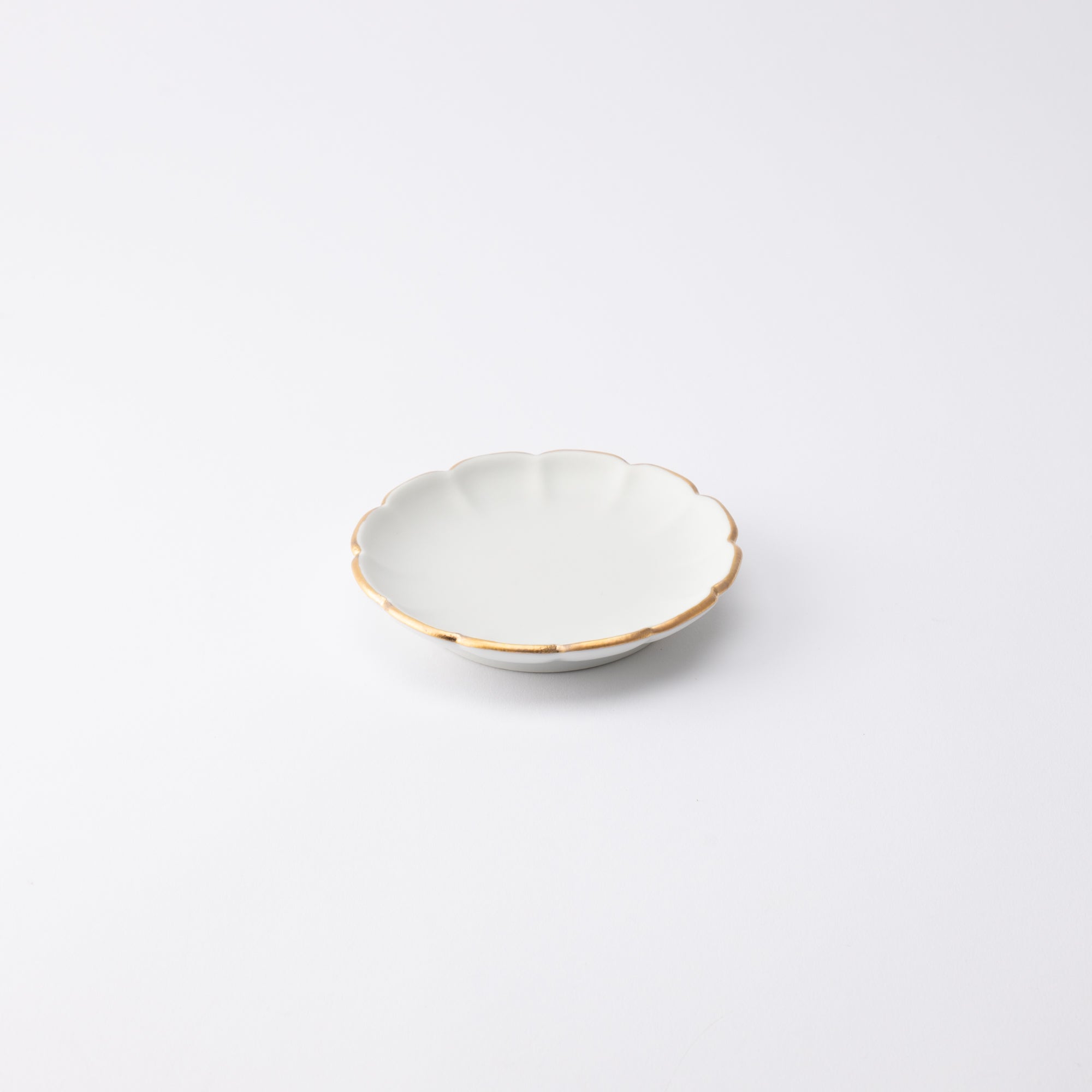 Zuiho Kiln Chrysanthemum Sauce Plate - MUSUBI KILN - Quality Japanese Tableware and Gift