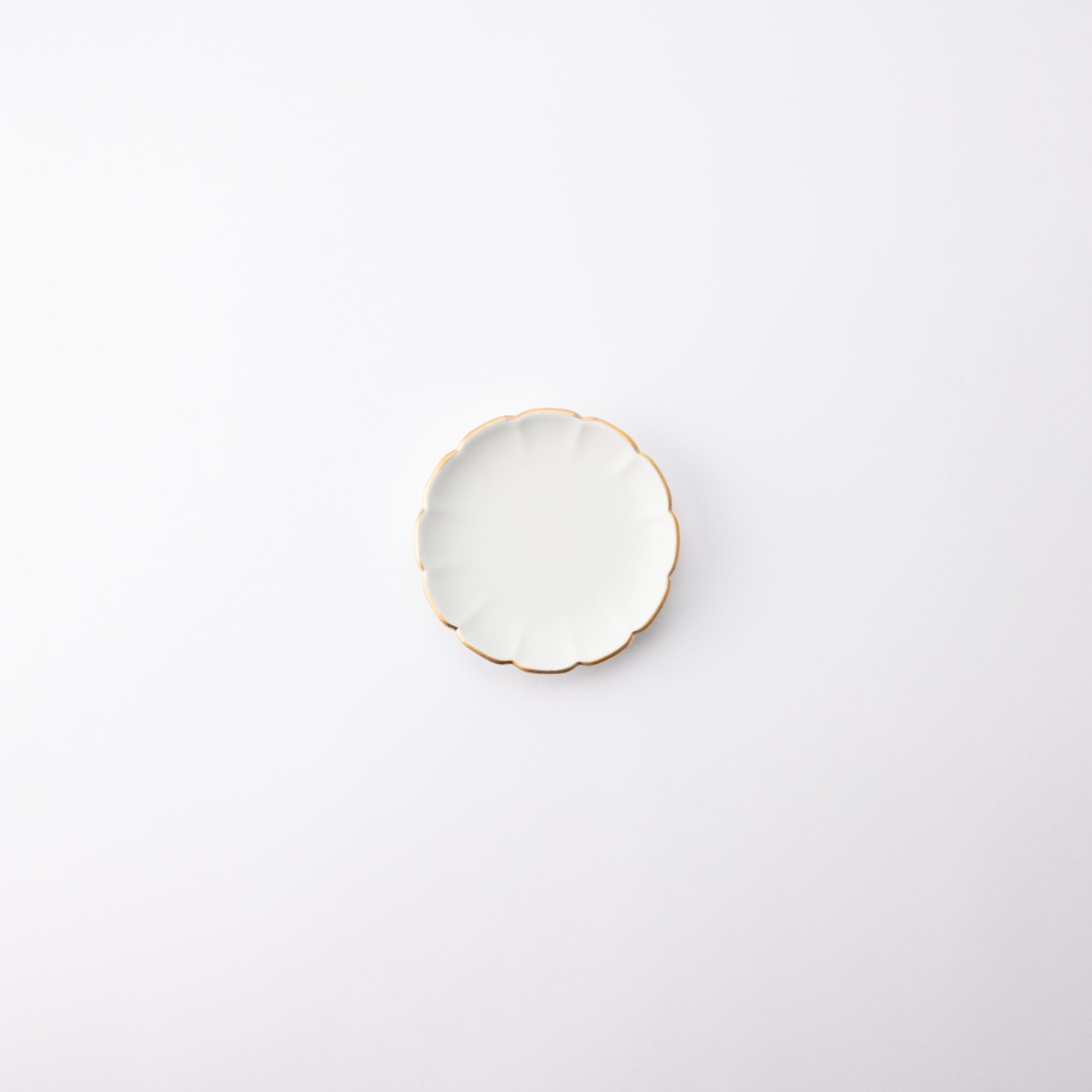 Zuiho Kiln Chrysanthemum Sauce Plate - MUSUBI KILN - Quality Japanese Tableware and Gift