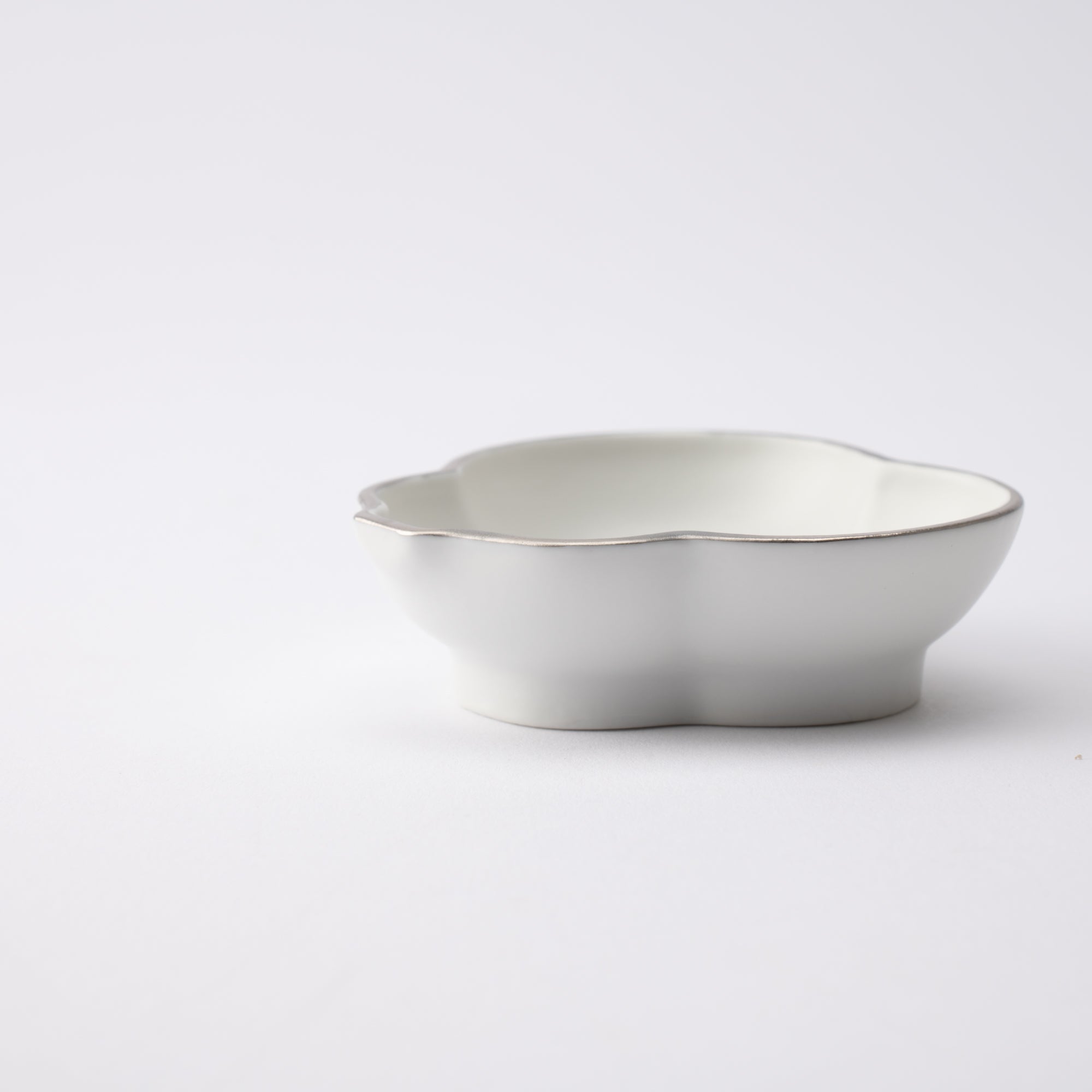 Zuiho Kiln Gourd Sauce Plate - MUSUBI KILN - Quality Japanese Tableware and Gift