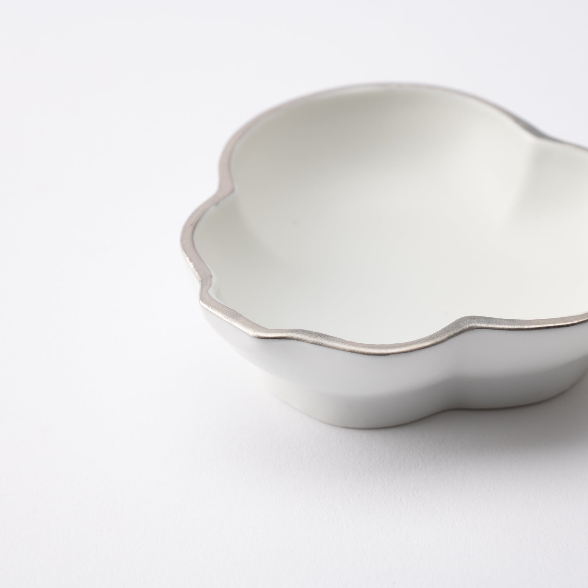 Zuiho Kiln Gourd Sauce Plate - MUSUBI KILN - Quality Japanese Tableware and Gift