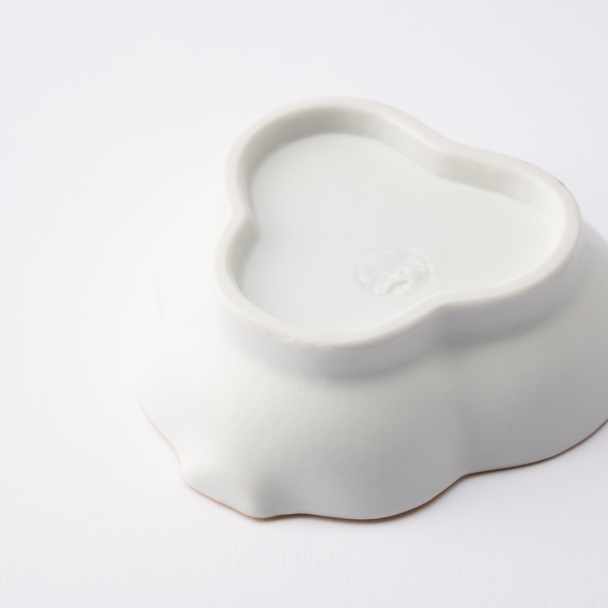 Zuiho Kiln Gourd Sauce Plate - MUSUBI KILN - Quality Japanese Tableware and Gift
