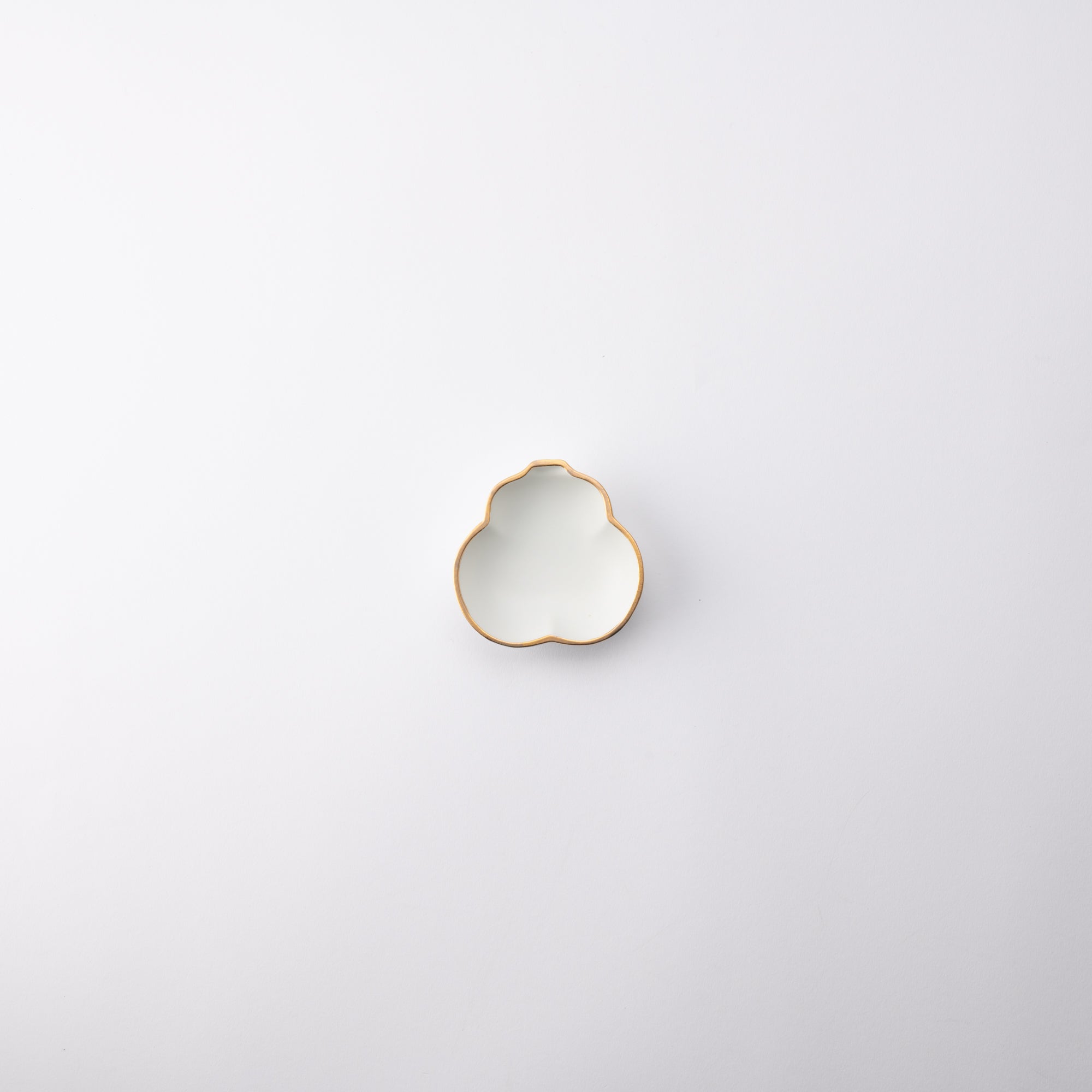 Zuiho Kiln Gourd Sauce Plate - MUSUBI KILN - Quality Japanese Tableware and Gift