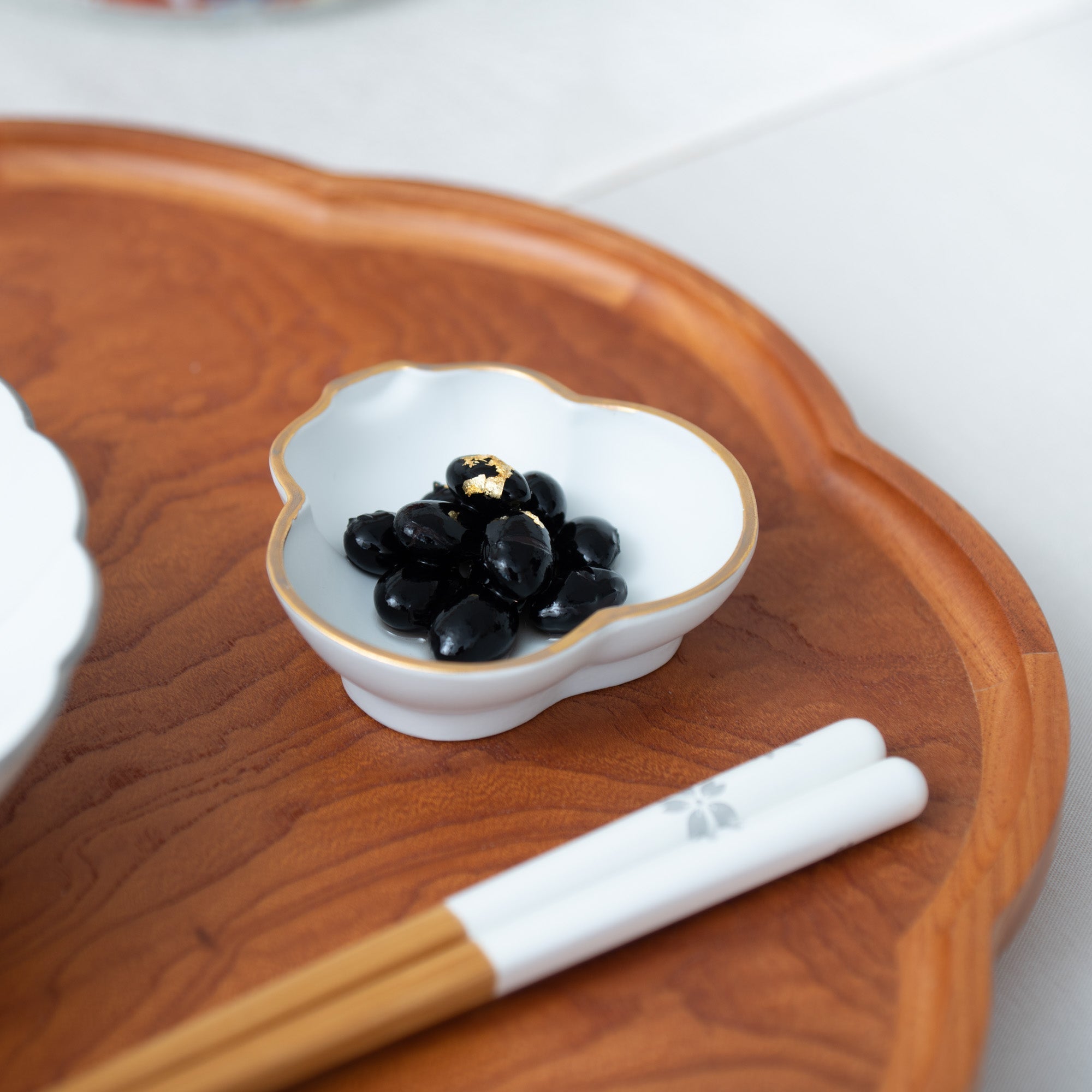 Zuiho Kiln Gourd Sauce Plate - MUSUBI KILN - Quality Japanese Tableware and Gift