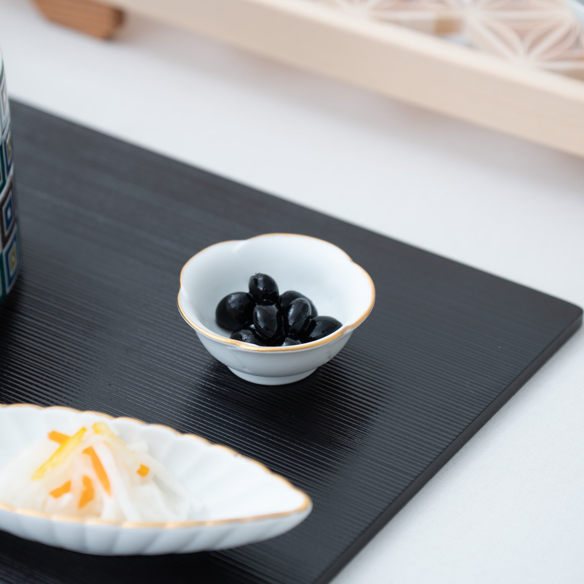 Zuiho Kiln Small Flower Delicacy Small Bowl - MUSUBI KILN - Quality Japanese Tableware and Gift