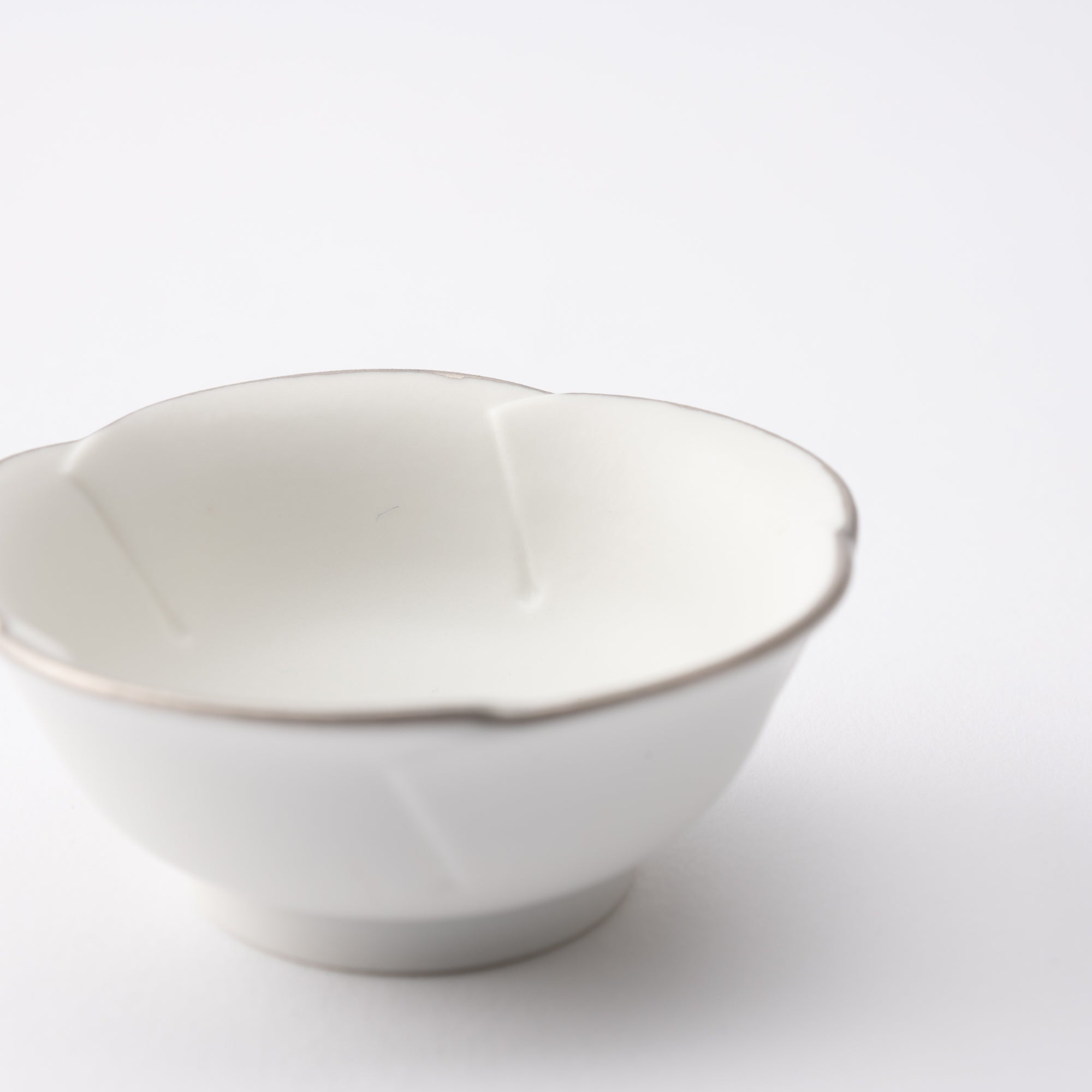 Zuiho Kiln Small Flower Delicacy Small Bowl - MUSUBI KILN - Quality Japanese Tableware and Gift