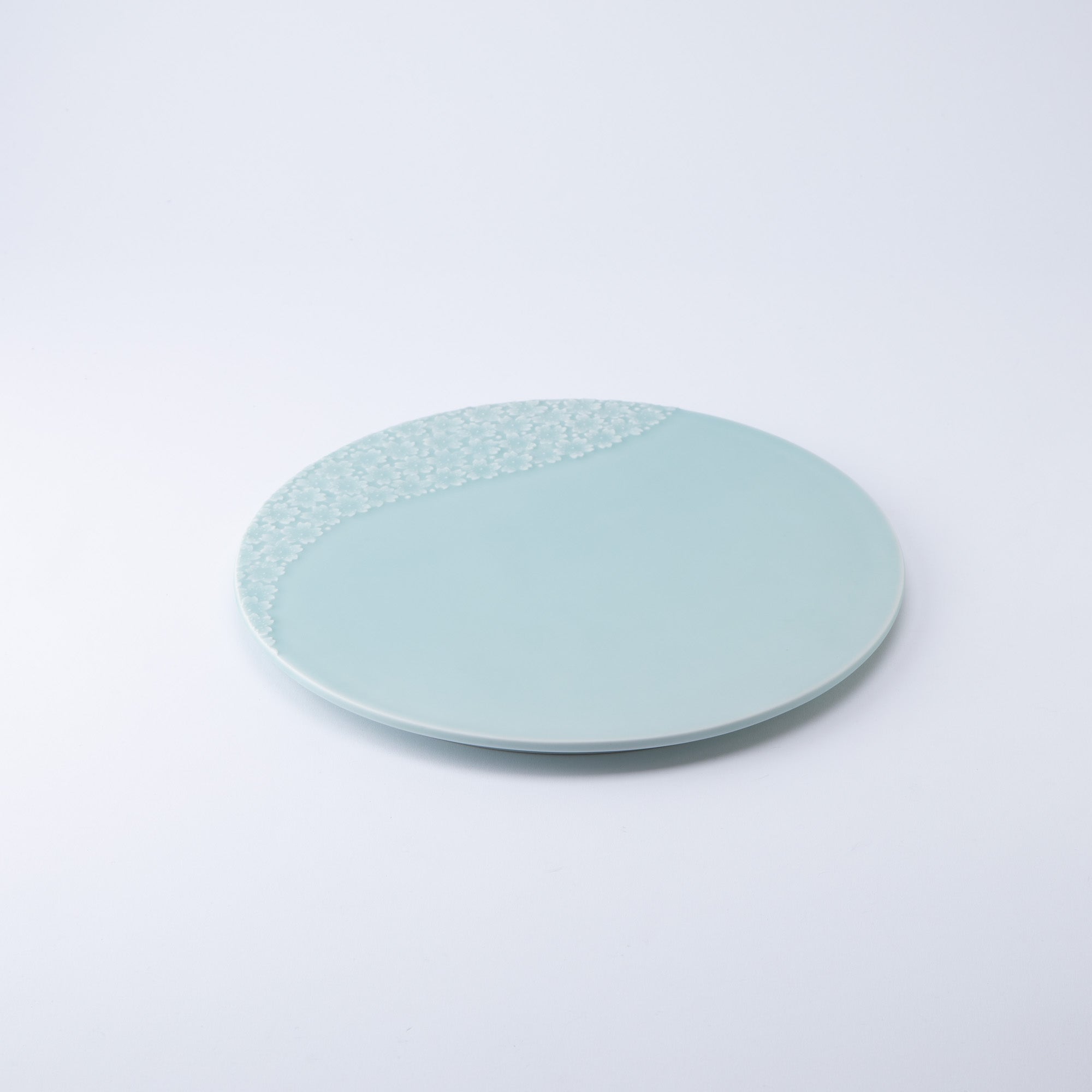 Moist Floating Sakura Platter