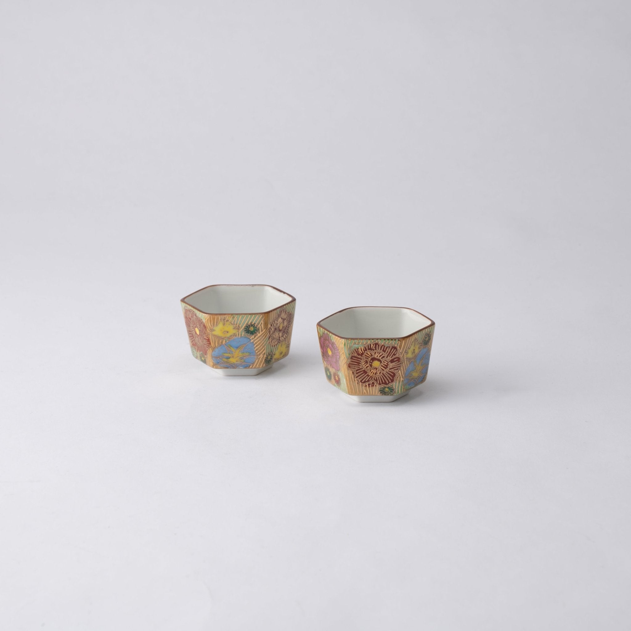 Gold Hanazume Kutani Sake Set - MUSUBI KILN - Handmade Japanese Tableware and Japanese Dinnerware