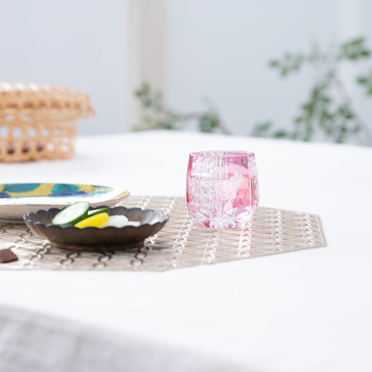 Hirota Kaiseki Kinaka Edo Kiriko Guinomi Sake Glass Pink - MUSUBI KILN - Handmade Japanese Tableware and Japanese Dinnerware