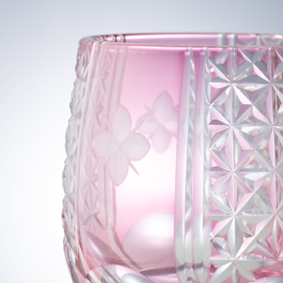 Hirota Kaiseki Kinaka Edo Kiriko Guinomi Sake Glass Pink - MUSUBI KILN - Handmade Japanese Tableware and Japanese Dinnerware