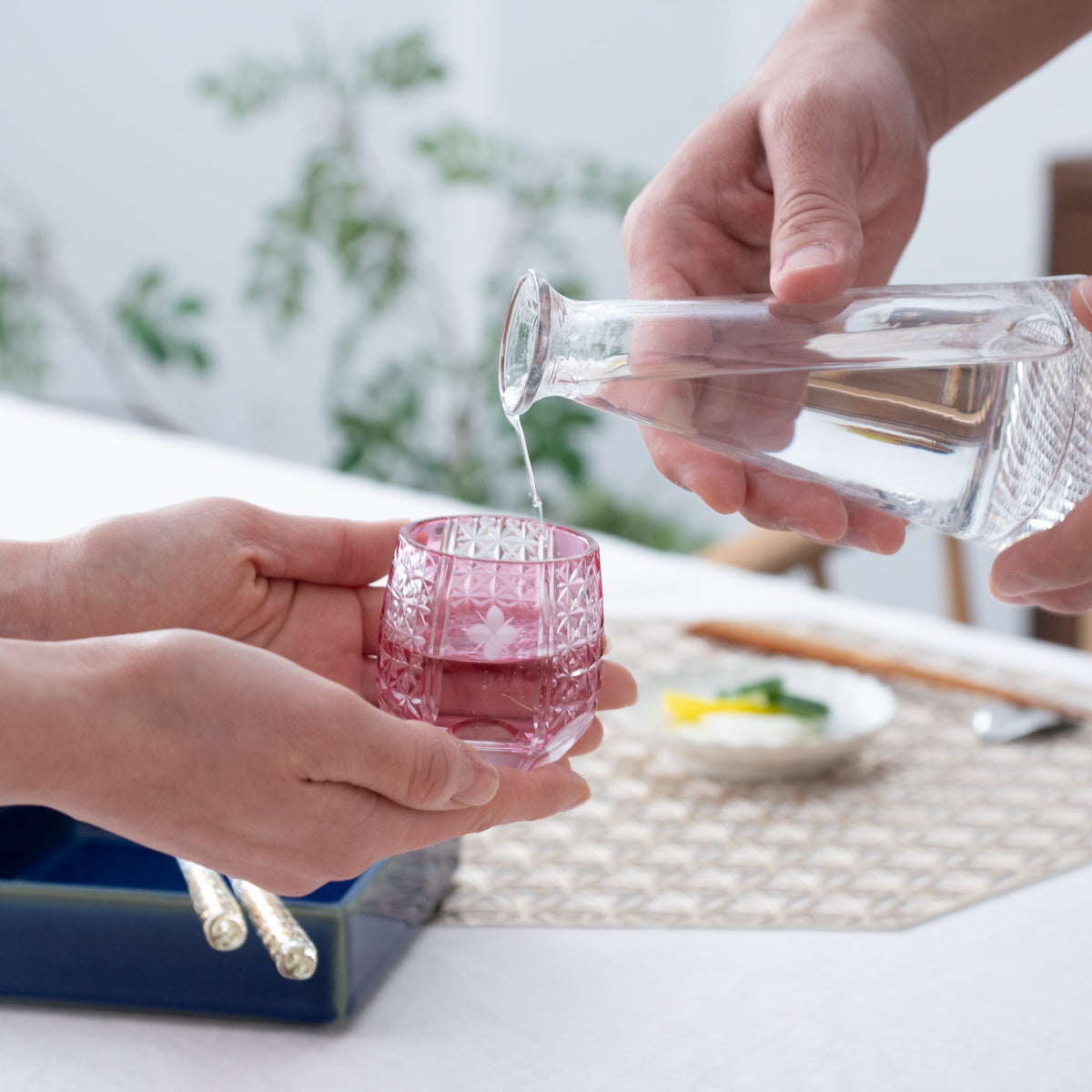 Hirota Kaiseki Kinaka Edo Kiriko Guinomi Sake Glass Pink - MUSUBI KILN - Handmade Japanese Tableware and Japanese Dinnerware