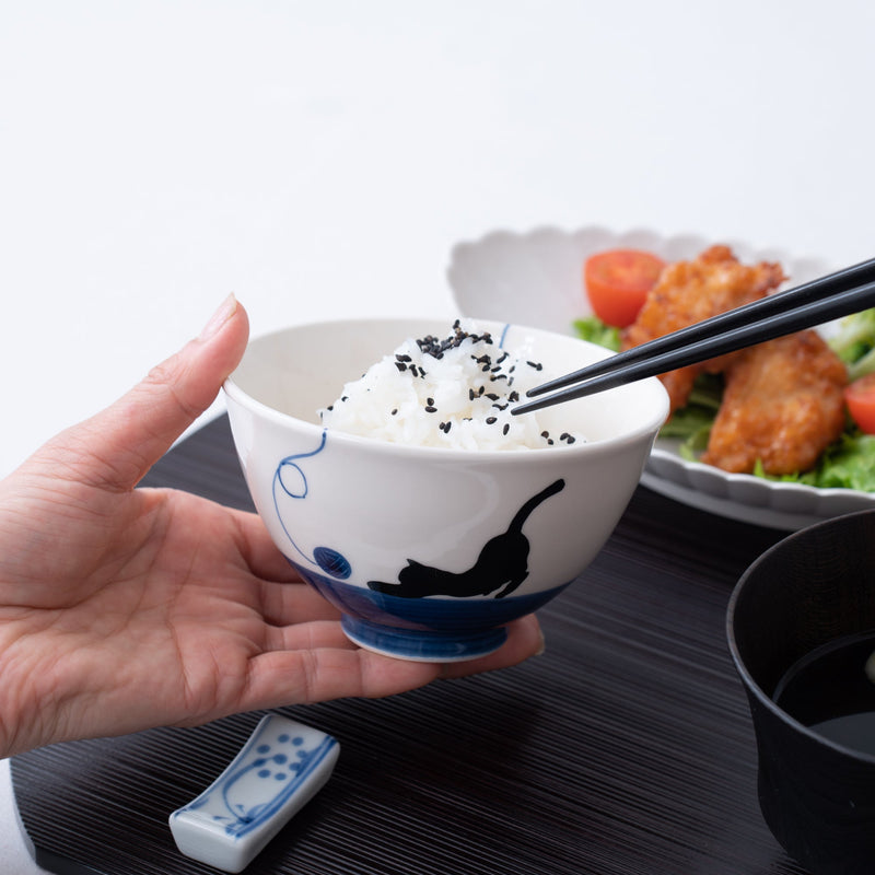 Kikusho Kiln Blue Yarn Cat Hasami Japanese Rice Bowl - MUSUBI KILN - Quality Japanese Tableware and Gift
