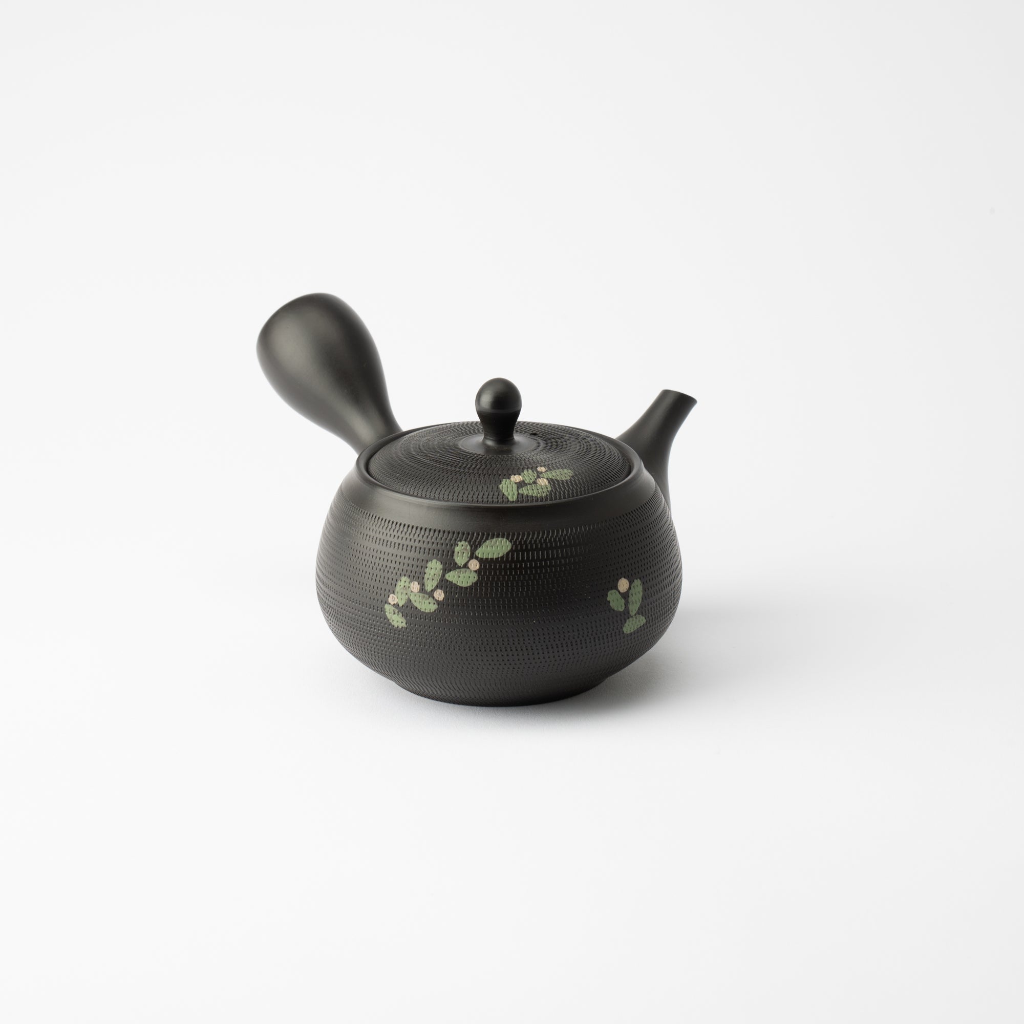 http://musubikiln.com/cdn/shop/products/syunju-black-vine-tokoname-japanese-teapot-108oz320ml-band-musubi-kiln-handmade-japanese-tableware-and-japanese-dinnerware-182471.jpg?v=1644418793