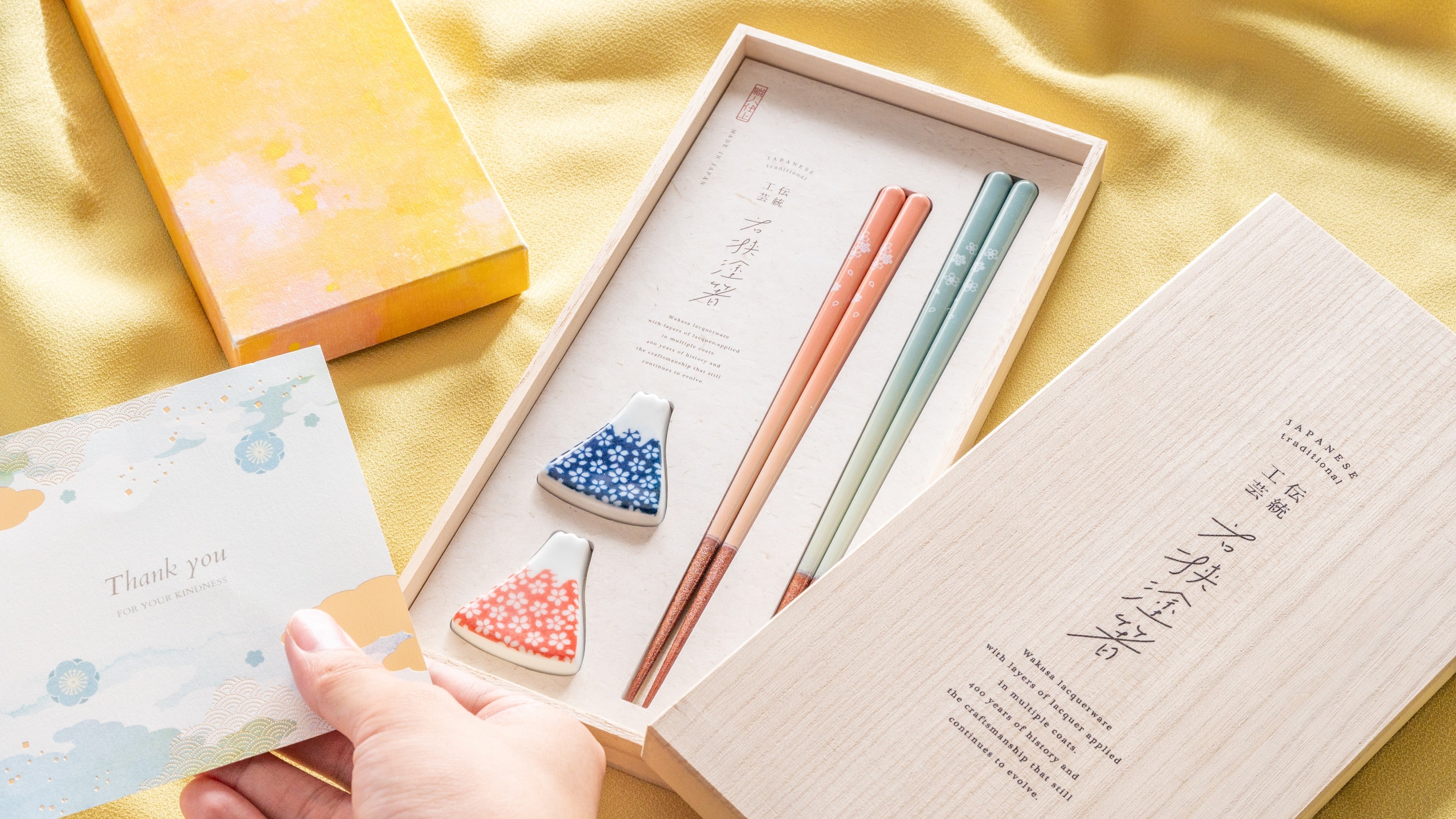 A Chopsticks Set for Amazing Gifts