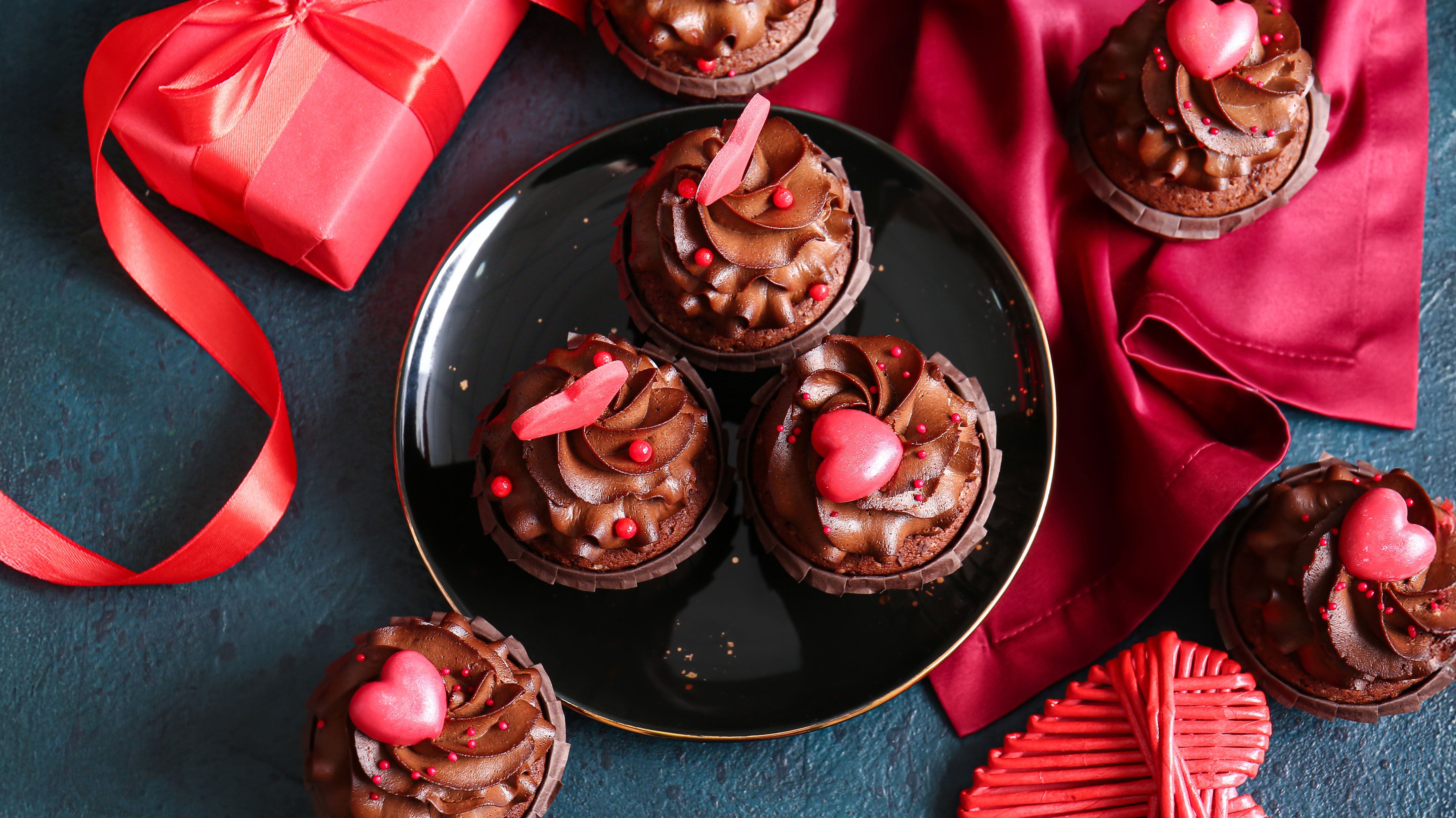 Valentine’s Day & White Day in Japan: Connecting Through Chocolate