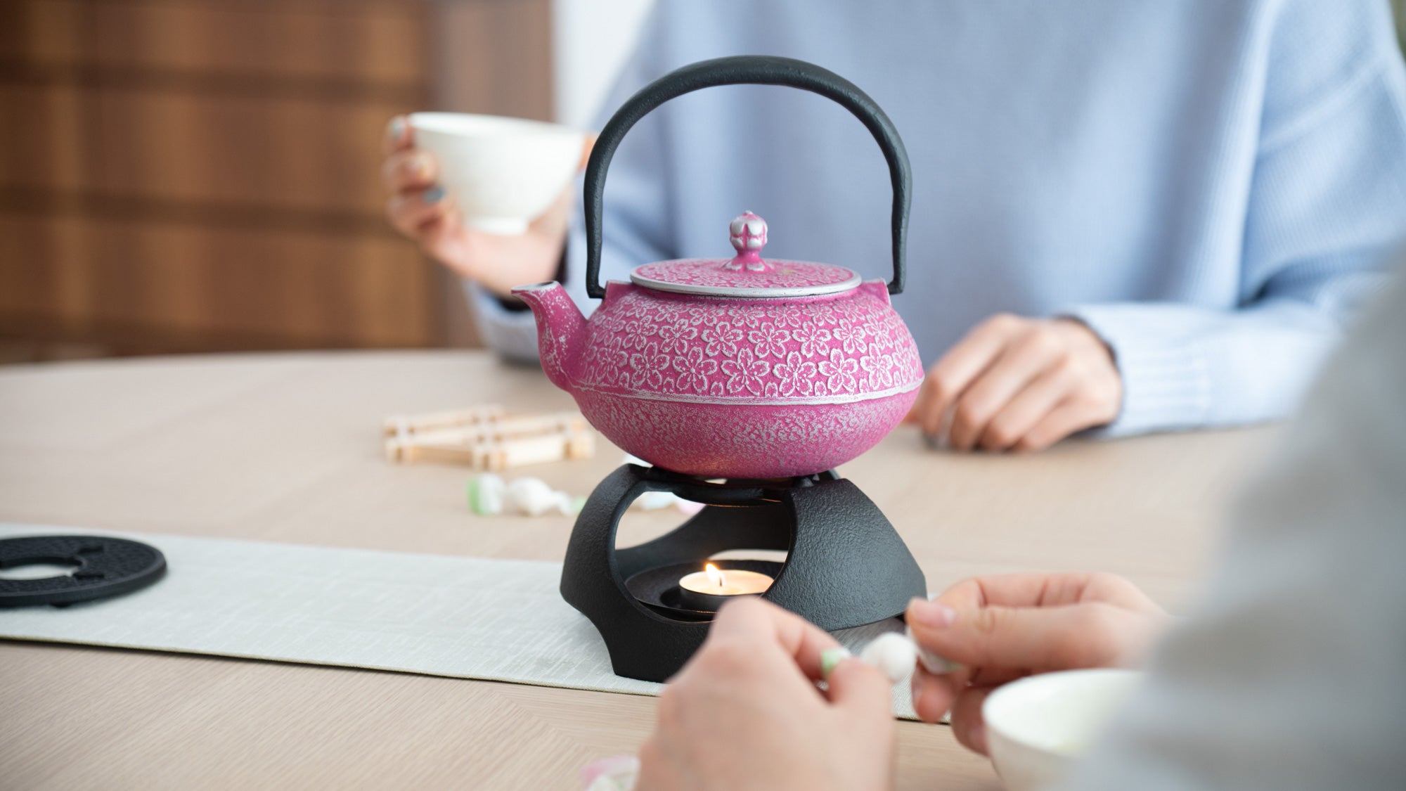 A MUSUBI KILN Review: Roji Associates Nambu Ironware Teapot