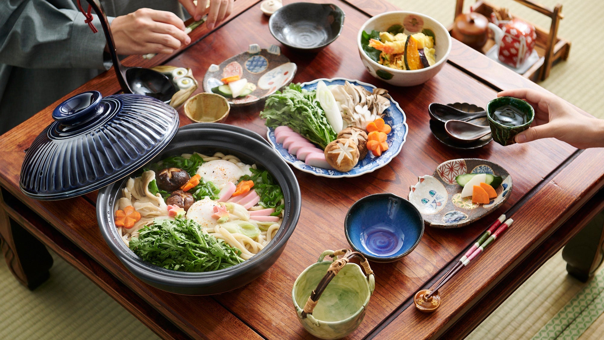 Double Comfort: Udon and Hot Pot in Perfect Harmony