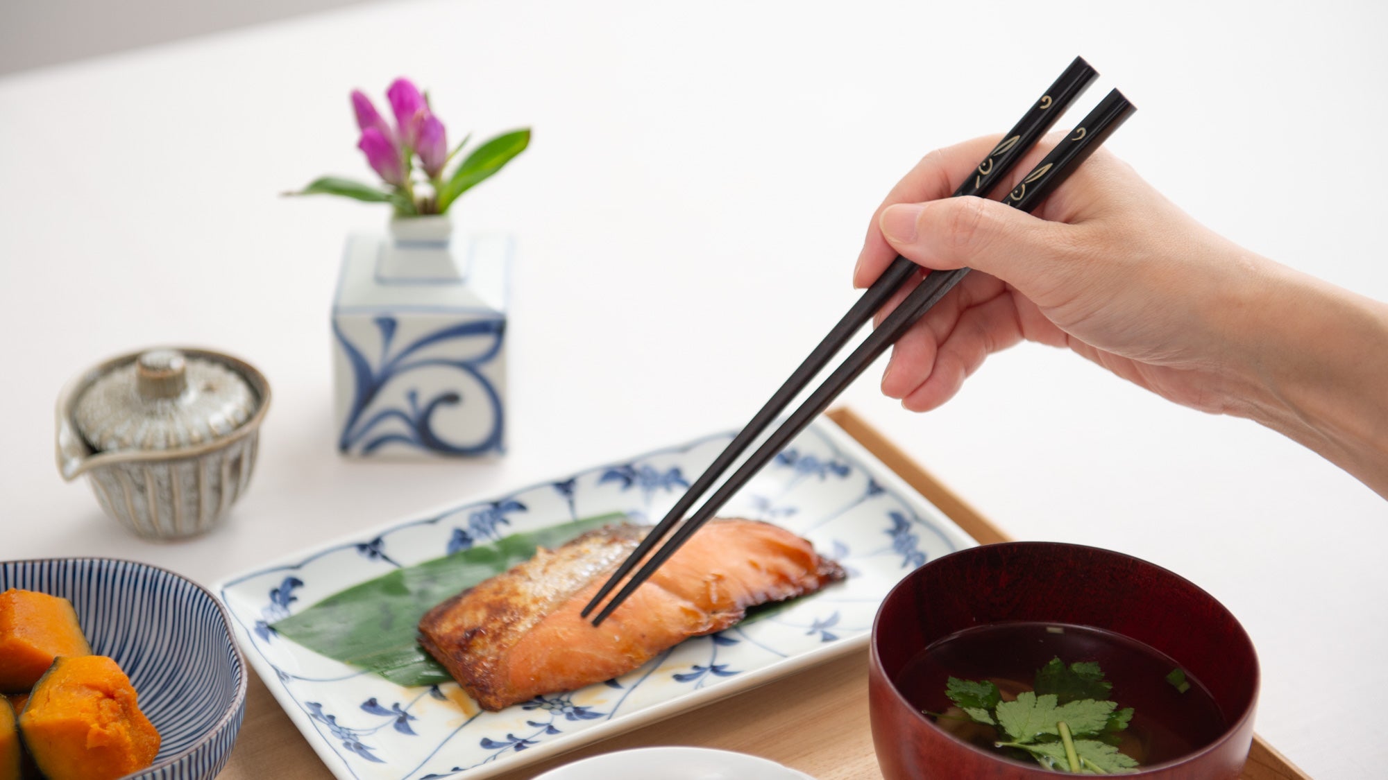 Mastering Chopstick Etiquette: Tips for Using Japanese Chopsticks