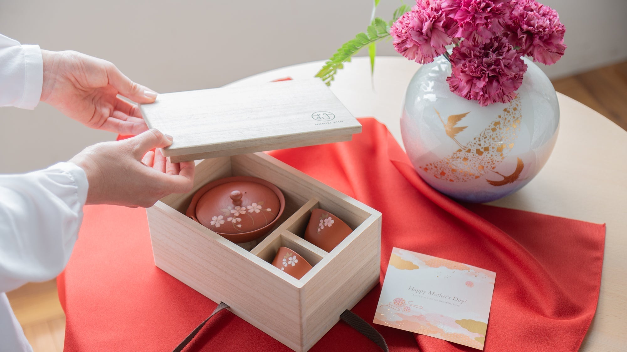 10 Thoughtful Gifts for Mother's Day