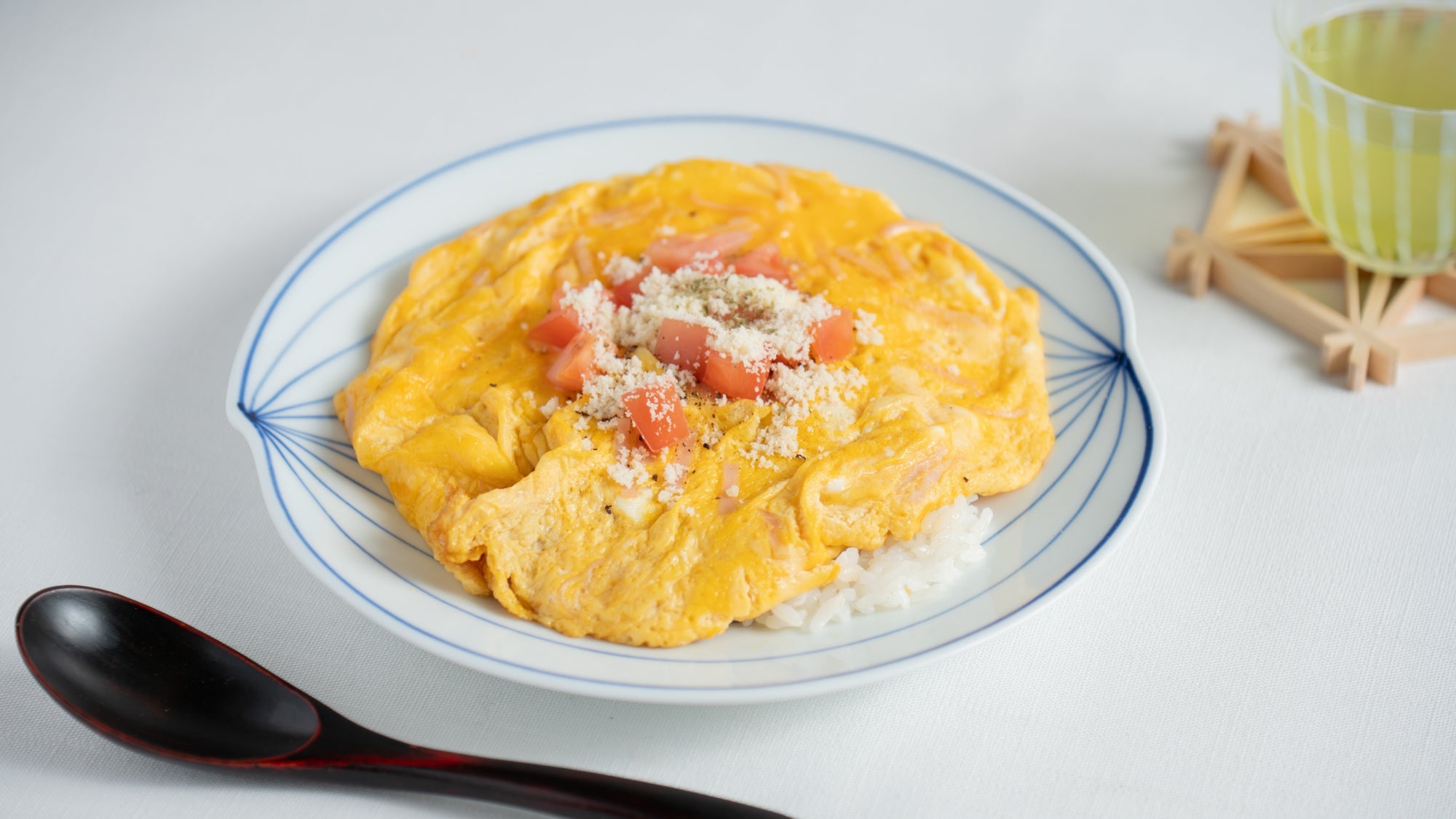 Akari’s Recipe: Ham and Egg Rice Bowl with a Soft Egg Blanket