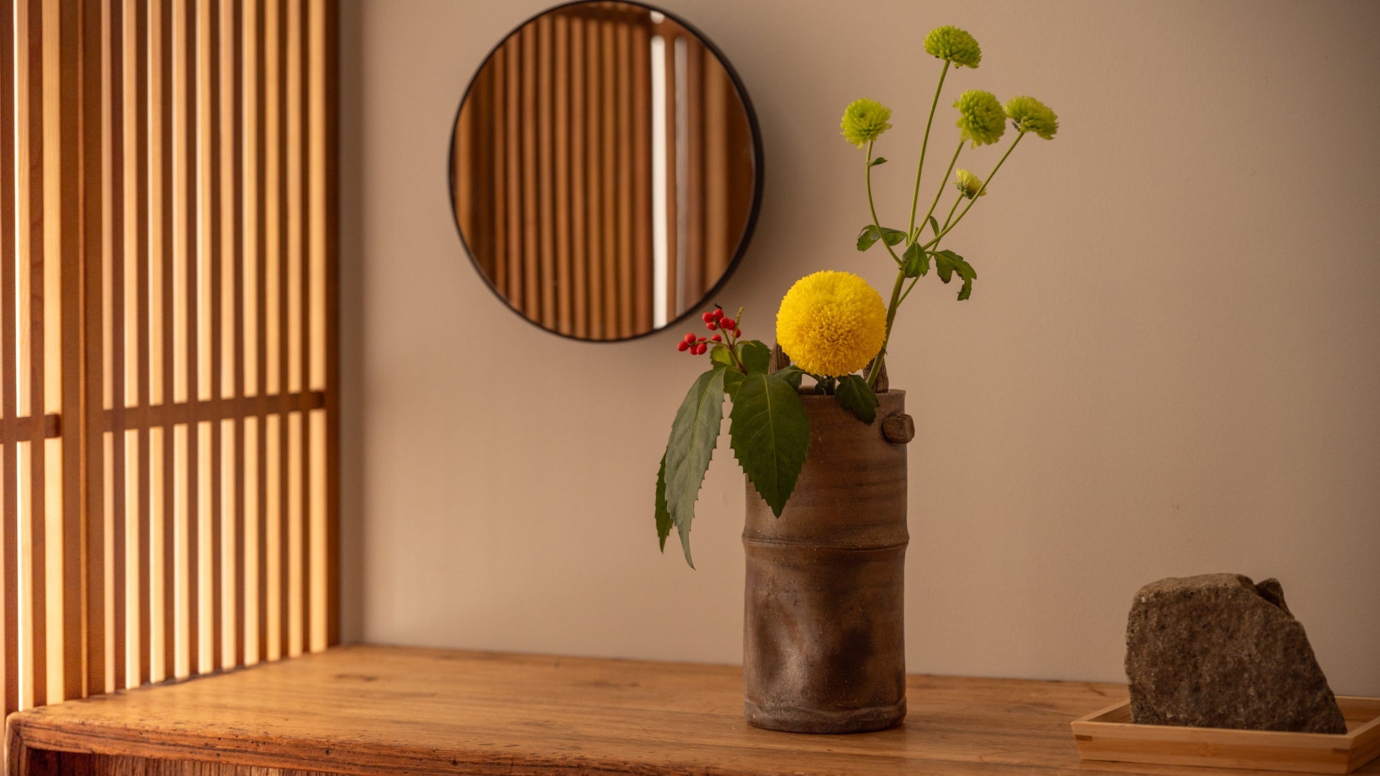 Your Guide to Japanese Flower Vases