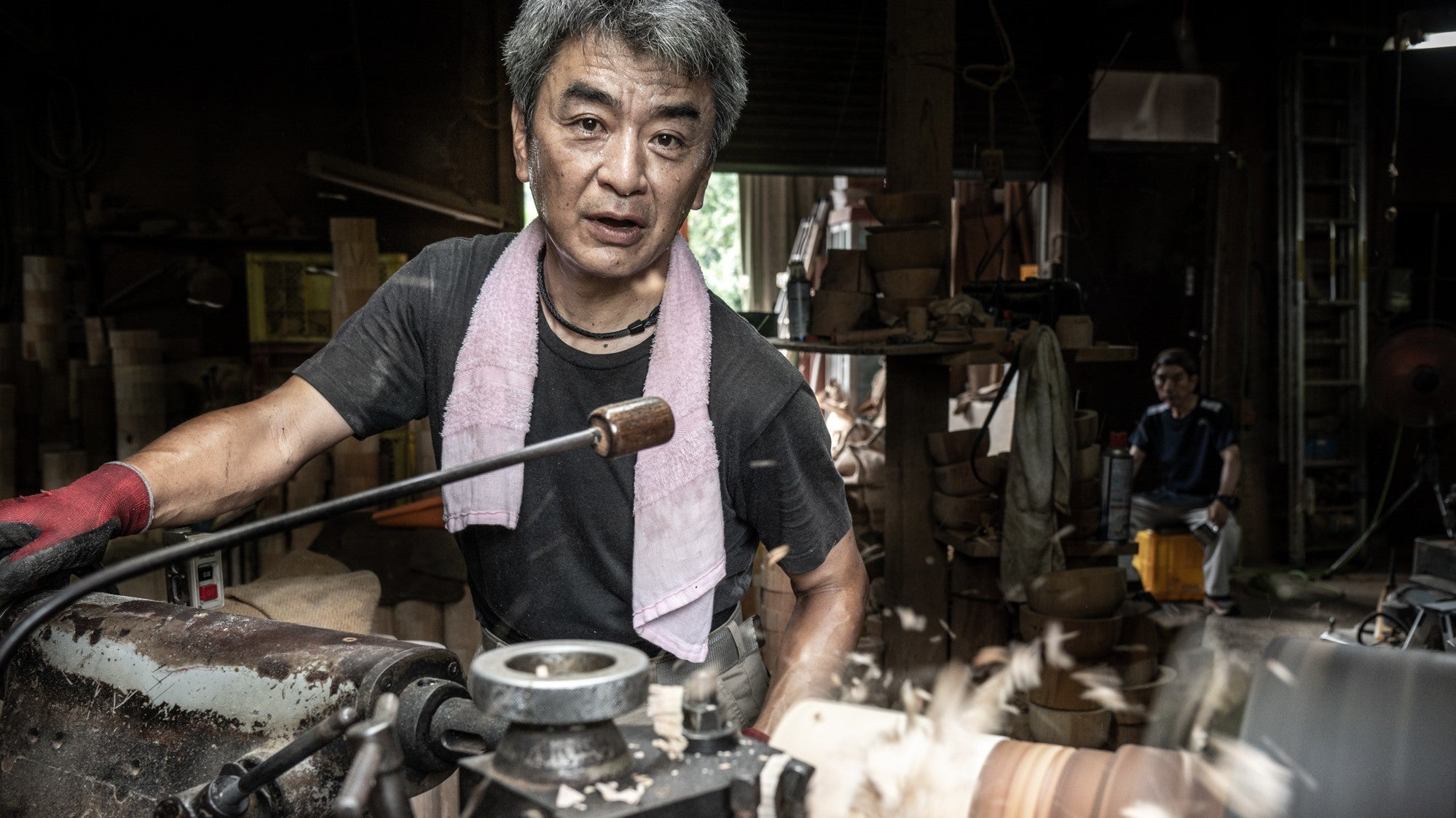 “Arabiki-shi” Rough Grinder Craftsmen of Yamanaka Lacquerware - MUSUBI KILN