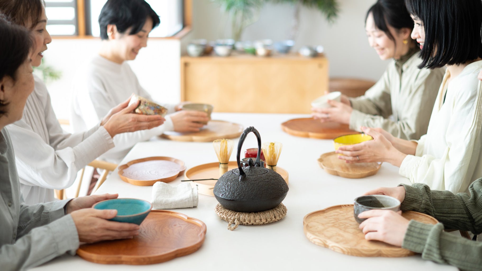 Musubi Kiln’s Office Tea: Satisfying Our Sweet Tooth with "Table-Style Sado" - MUSUBI KILN