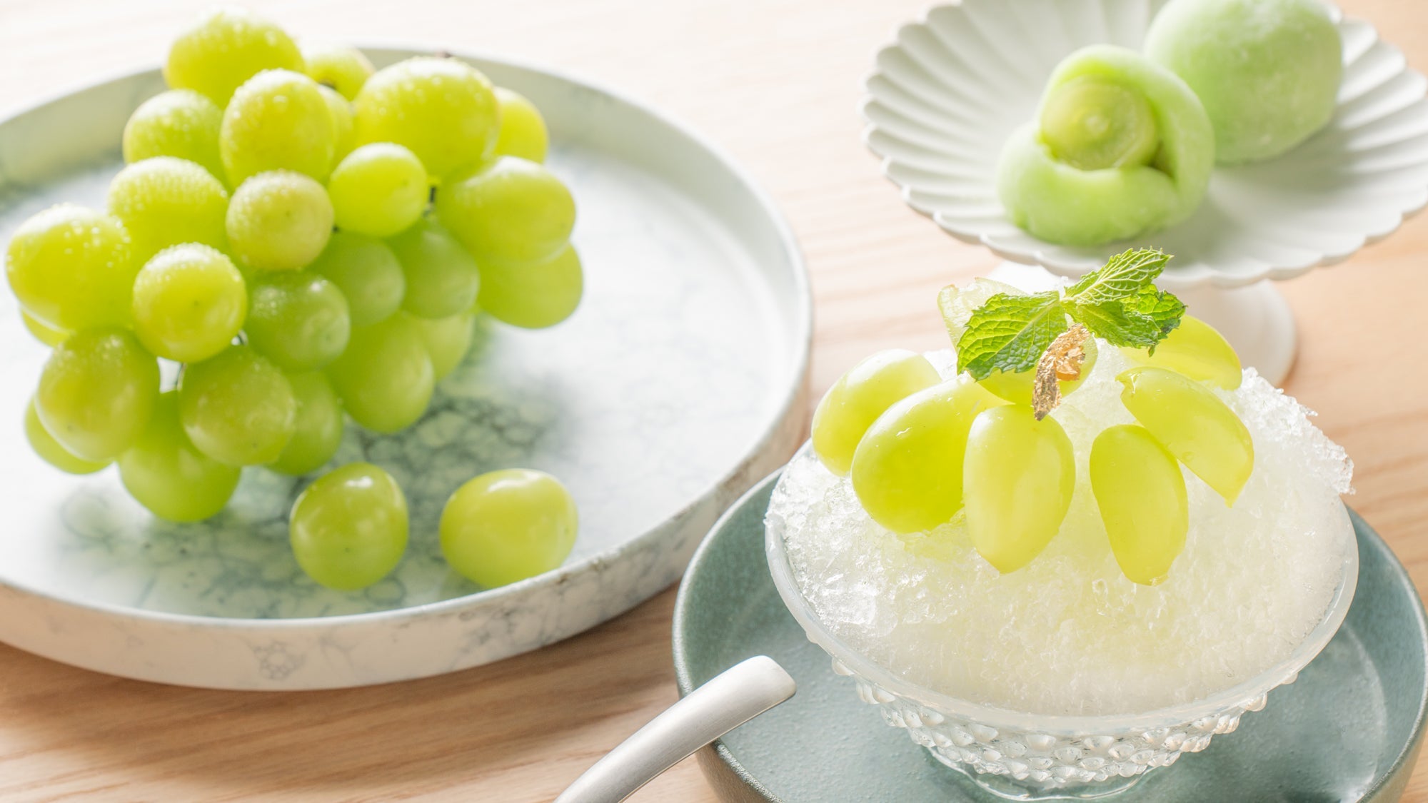 Shine Muscat: The Sweet Jewel of Japanese Grapes - MUSUBI KILN