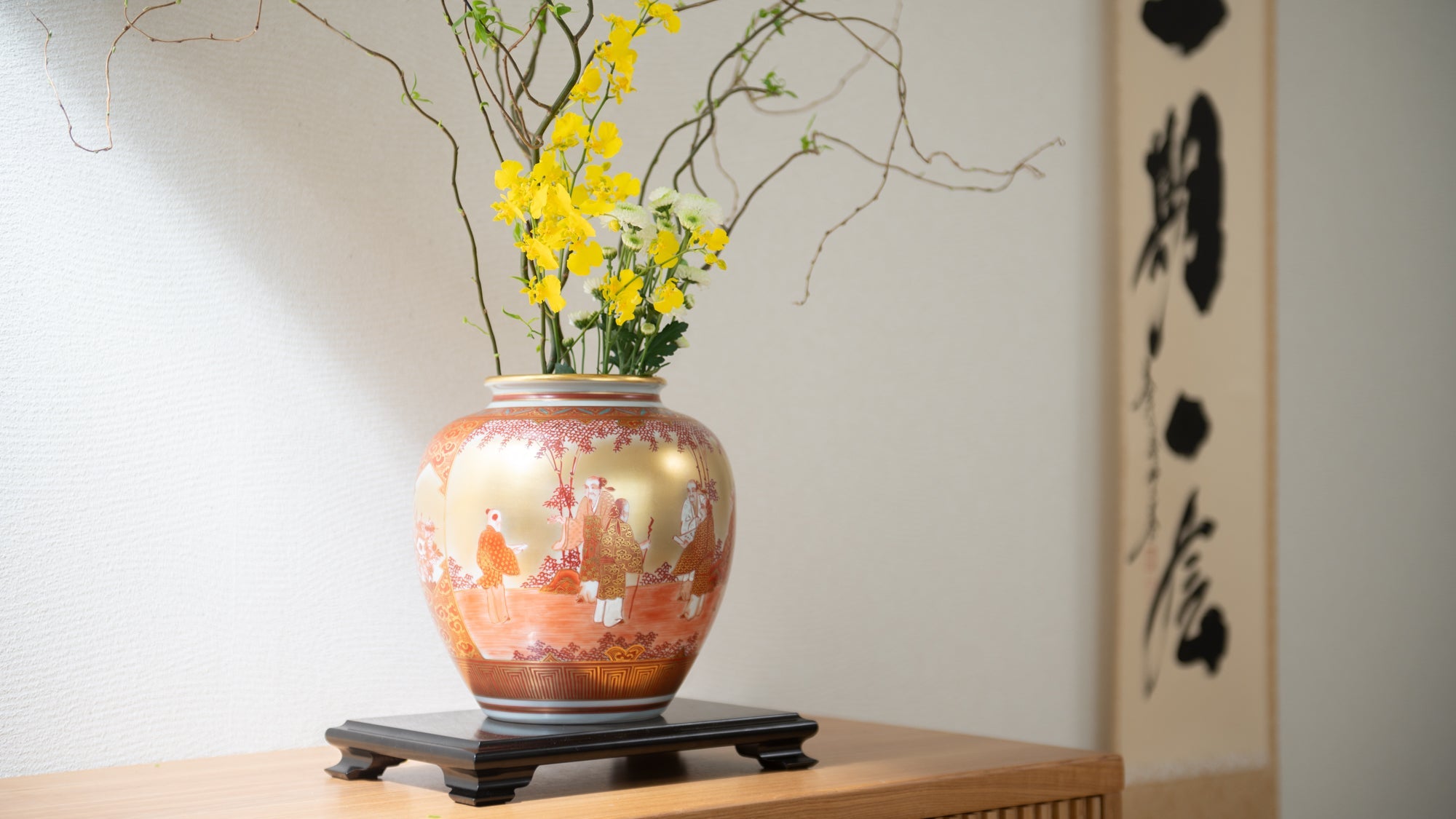 Welcome to the World of Luxury Vases - MUSUBI KILN