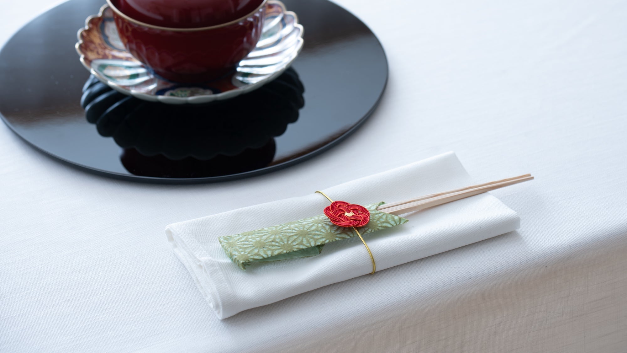 What is "Iwai-bashi"? The special festival chopsticks