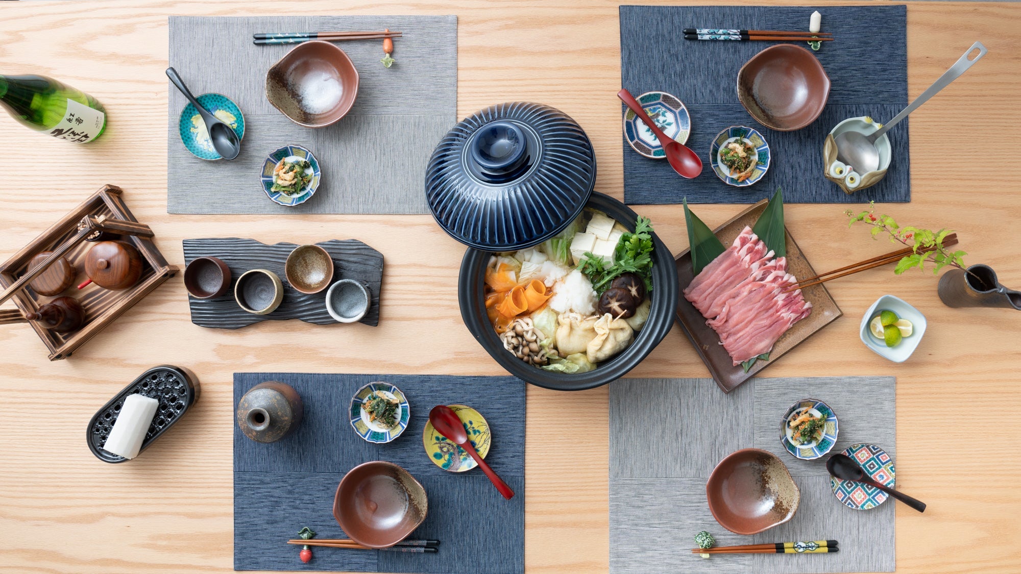 Oroshi Nabe with Blue Ginpo Kikka Banko Donabe Japanese Clay Pot