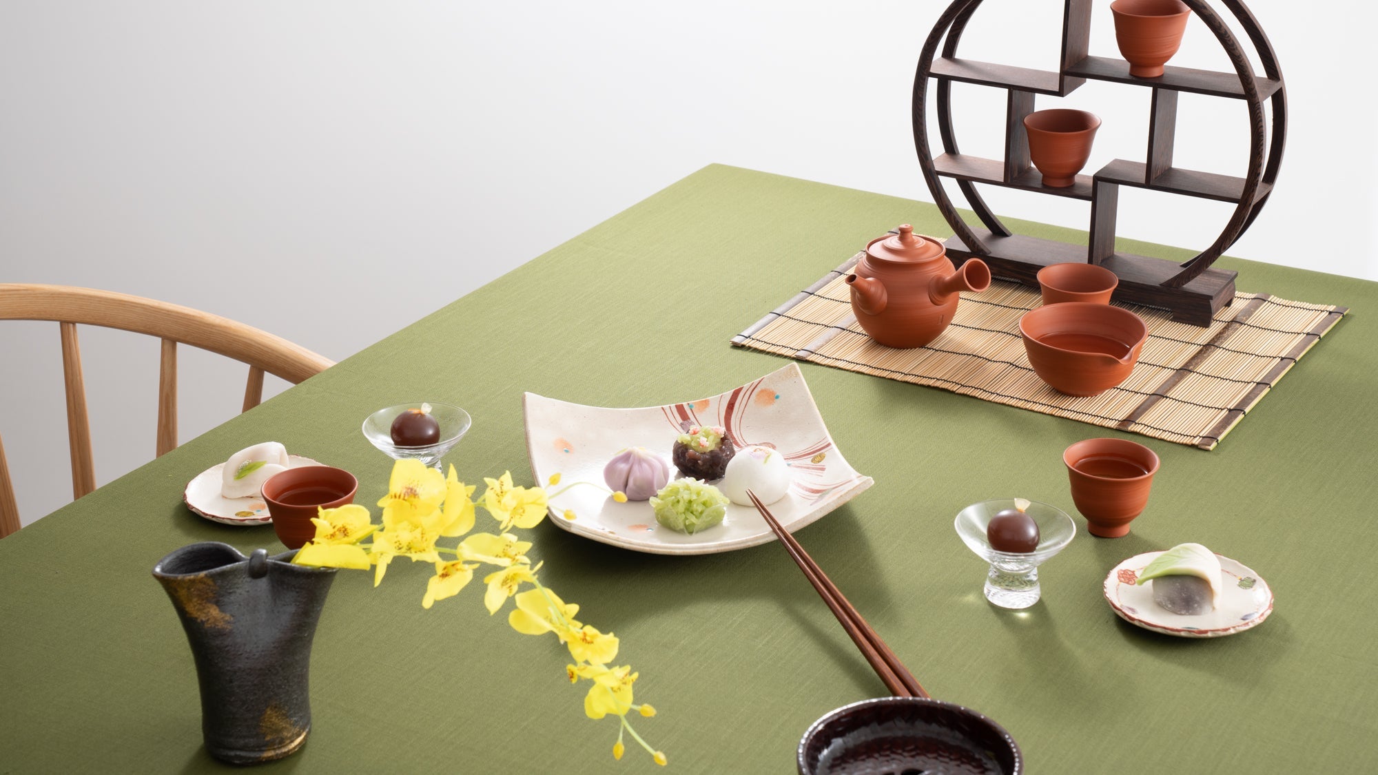 Table Setting #61  Early Summer Tea Ceremony with a Tokoname ware Teapot Set