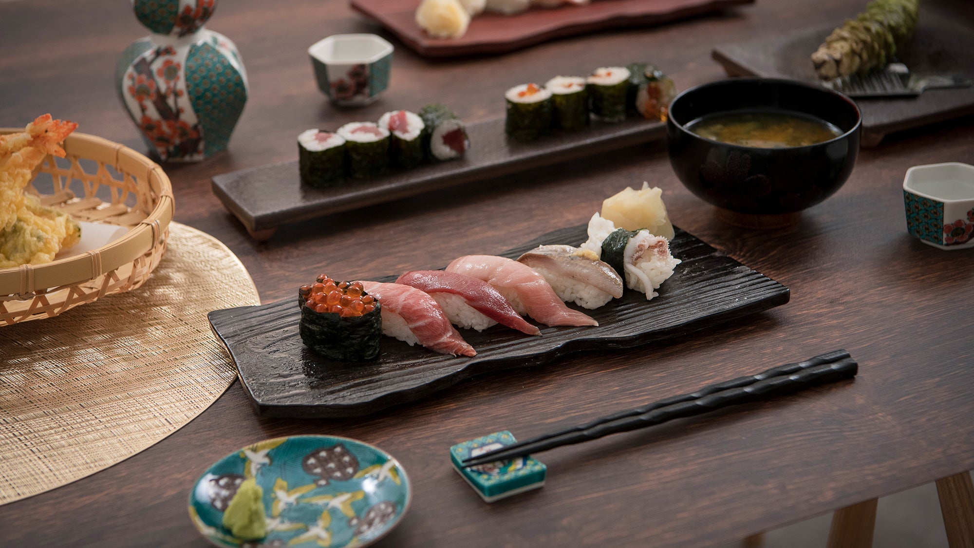 Genuine Sushi Set with Ceramic Plate Like Wood