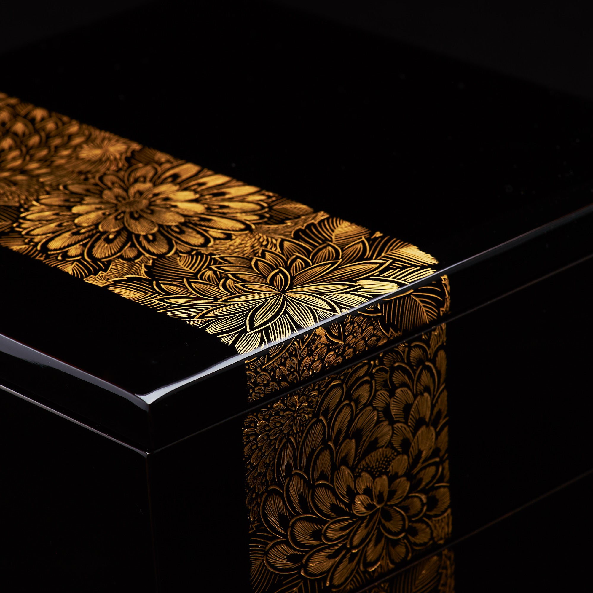 Moon and Chrysanthemum Jubako Bento Box
