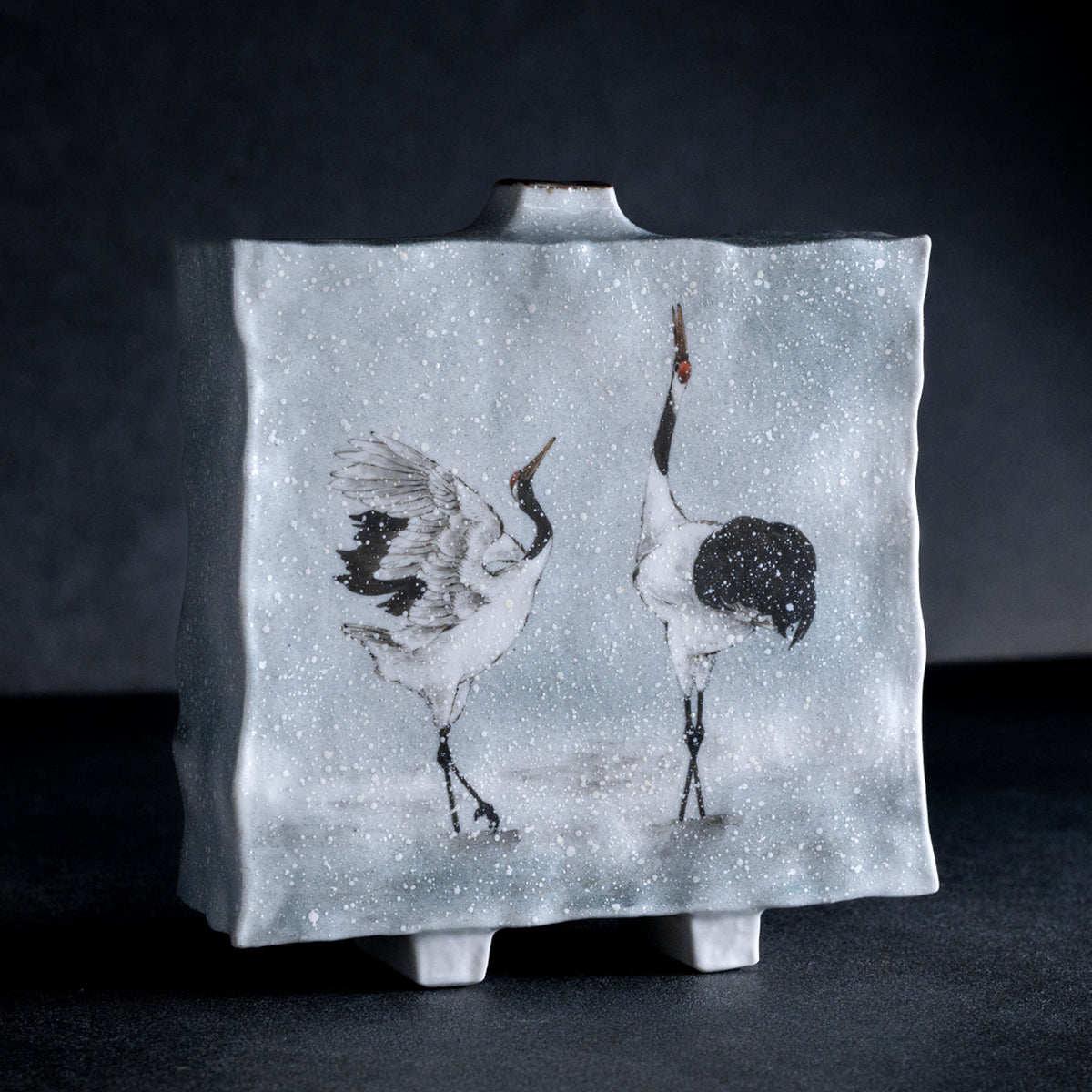 Vase japonais Grues dansant dans la neige