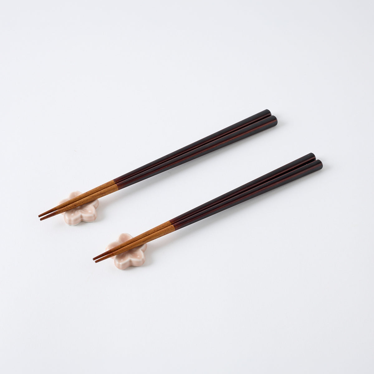 Sakura Joboji-Lackstäbchen mit Stäbchenablage