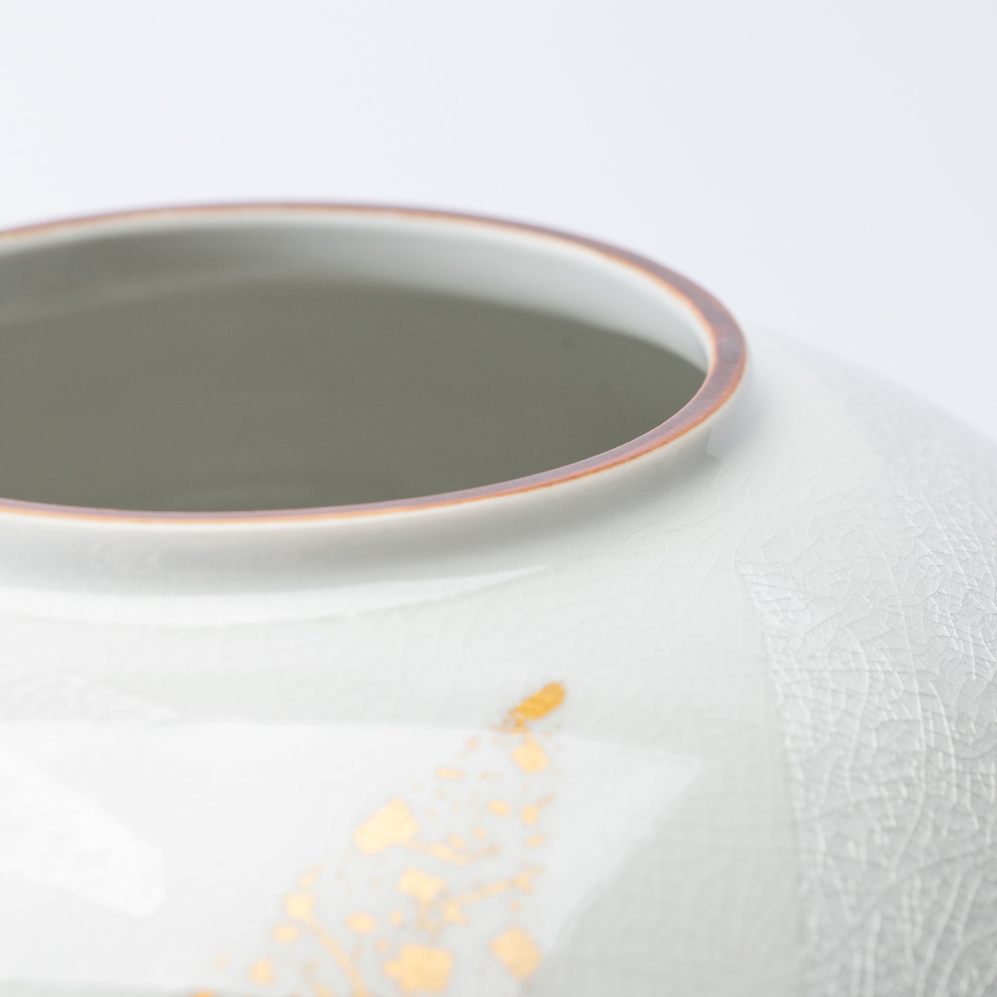 Ginsai Crane Round Japanese Flower Vase 8.1 IN