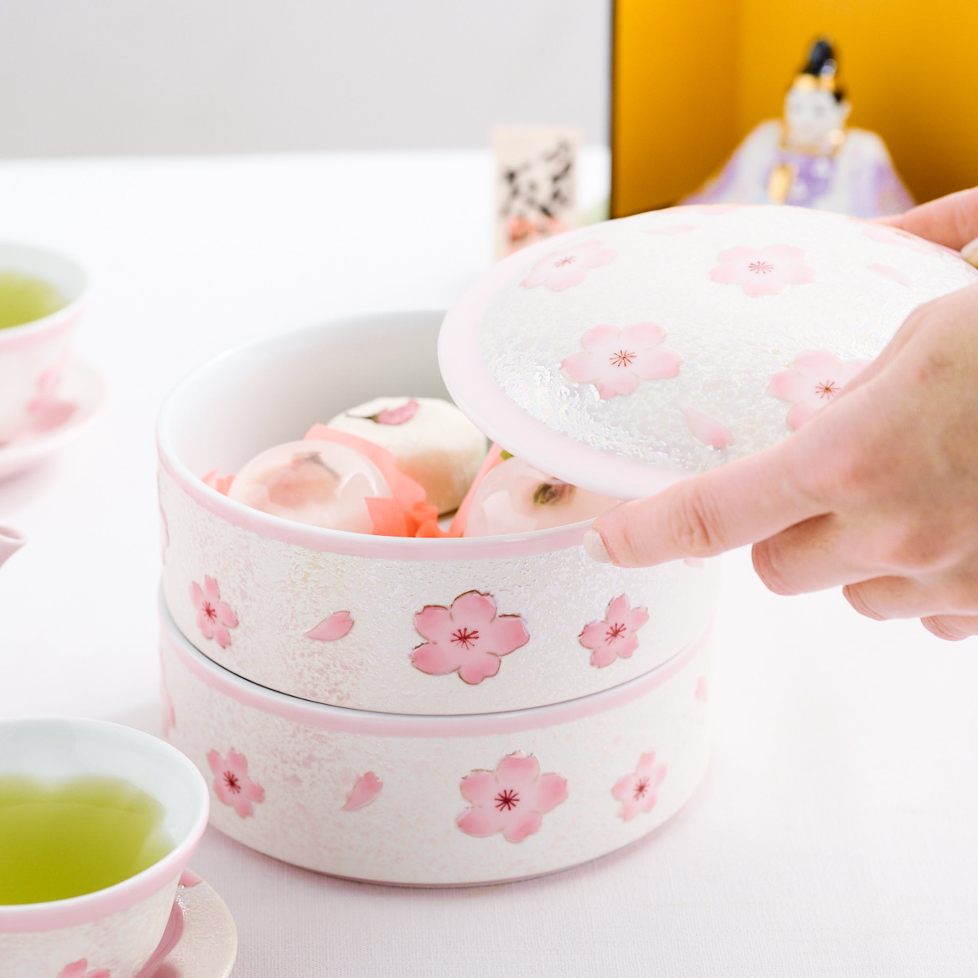 Lustrous Pink Sakura Two Tiers Jubako Bento Box