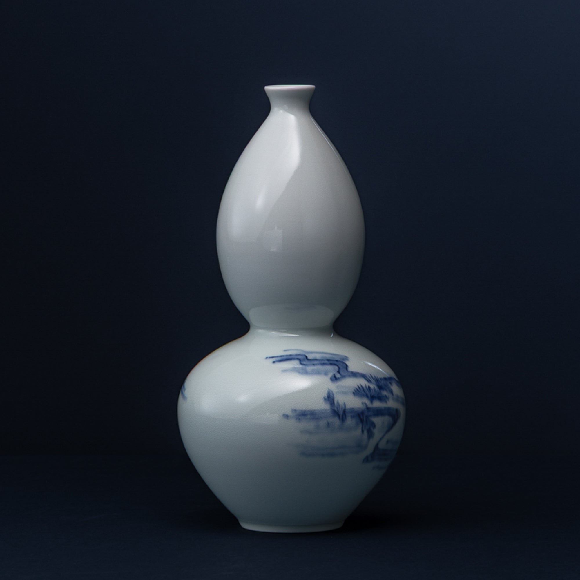 Vase à fleurs Hirado motif chrysanthème et eau courante