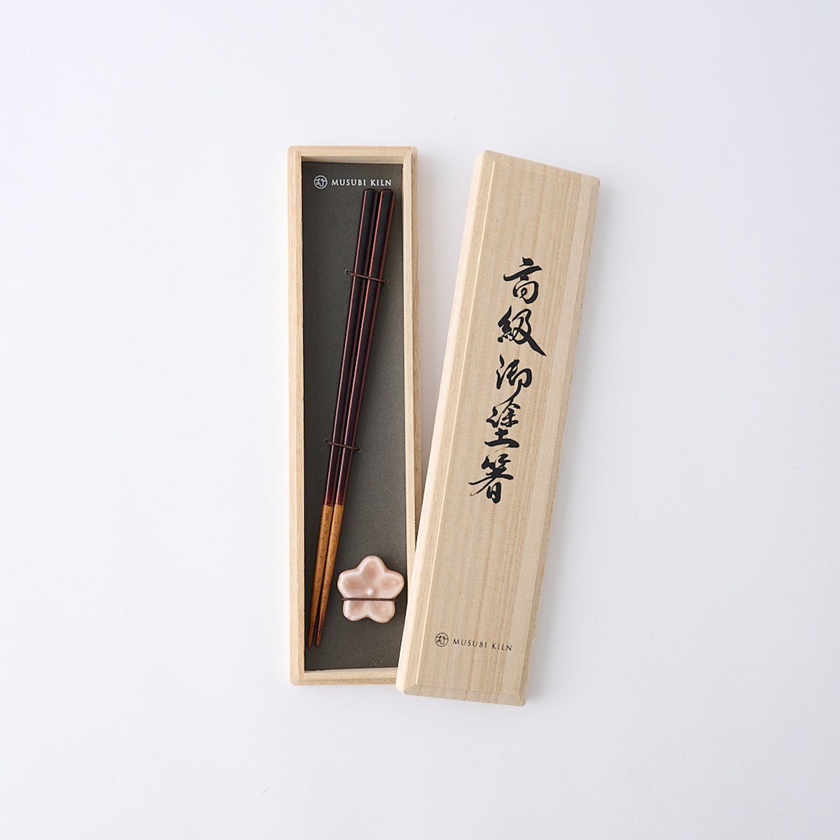 Sakura Joboji-Lackstäbchen mit Stäbchenablage