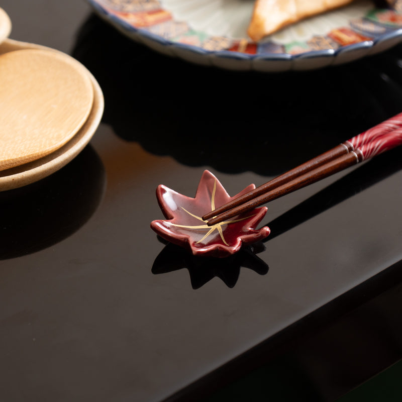 Hozan Kiln Red Autumn Leaves Kyo Ware Chopstick Rest Set